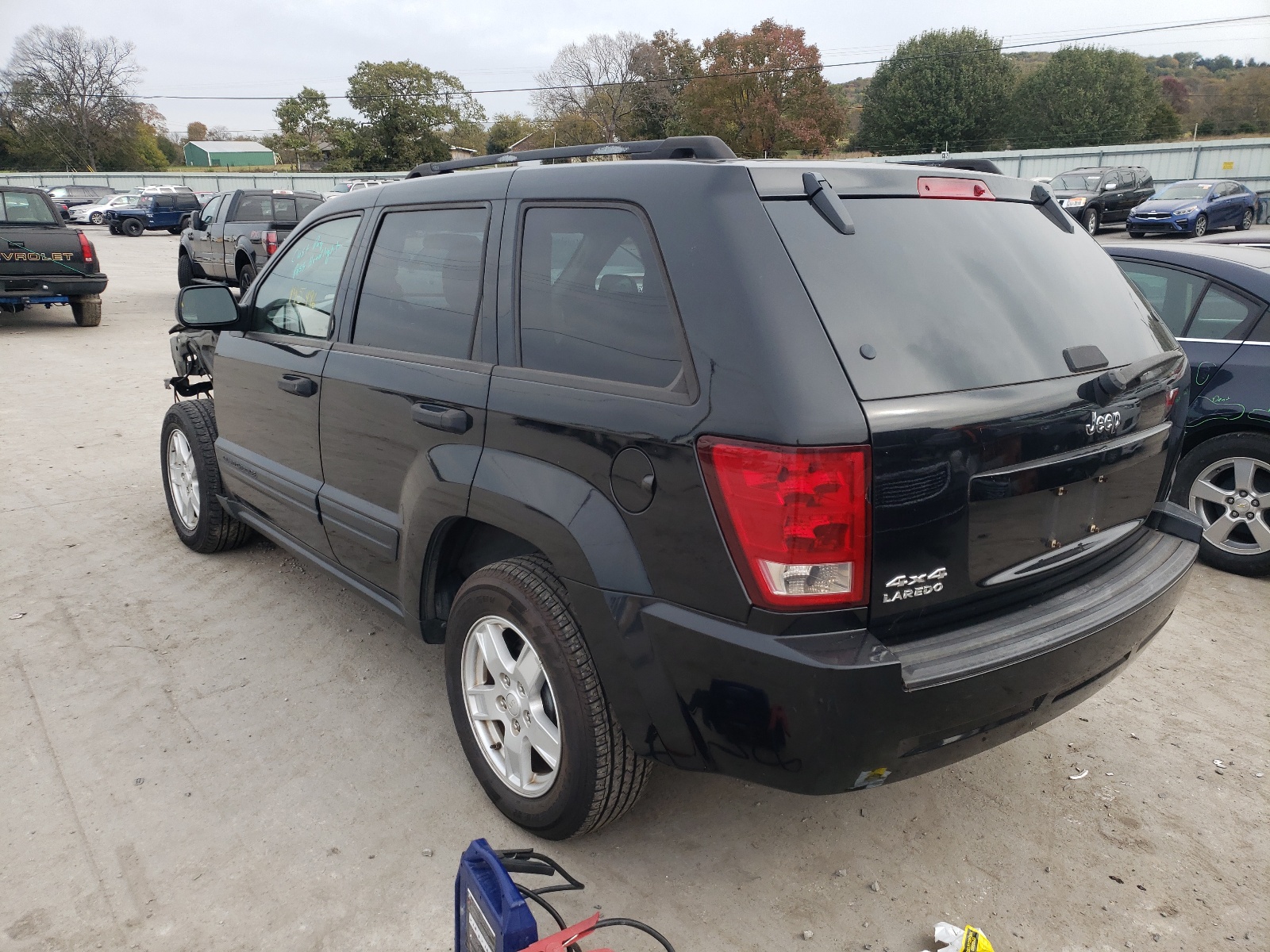 Photo 3 from auction – 2006 JEEP GRAND CHER with VIN 1J8GR48K86C111591