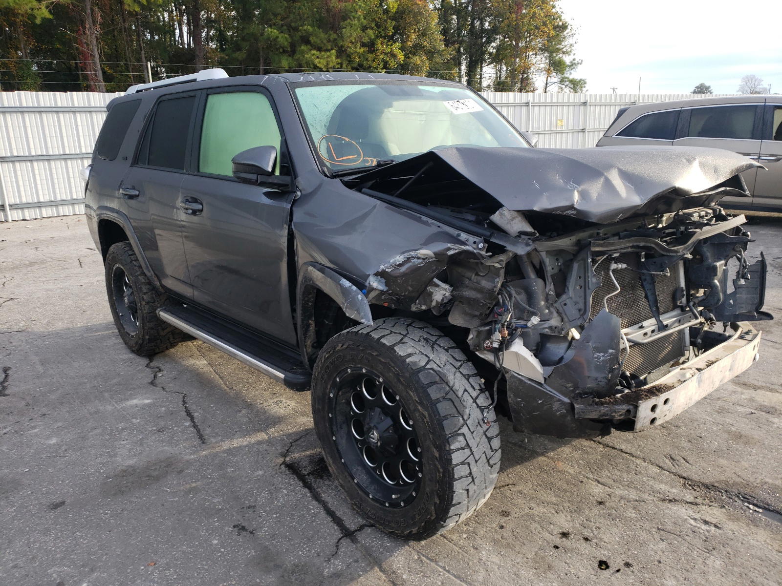 TOYOTA 4RUNNER SR 2016 with VIN JTEZU5JR2G5142736 - Photo from auction