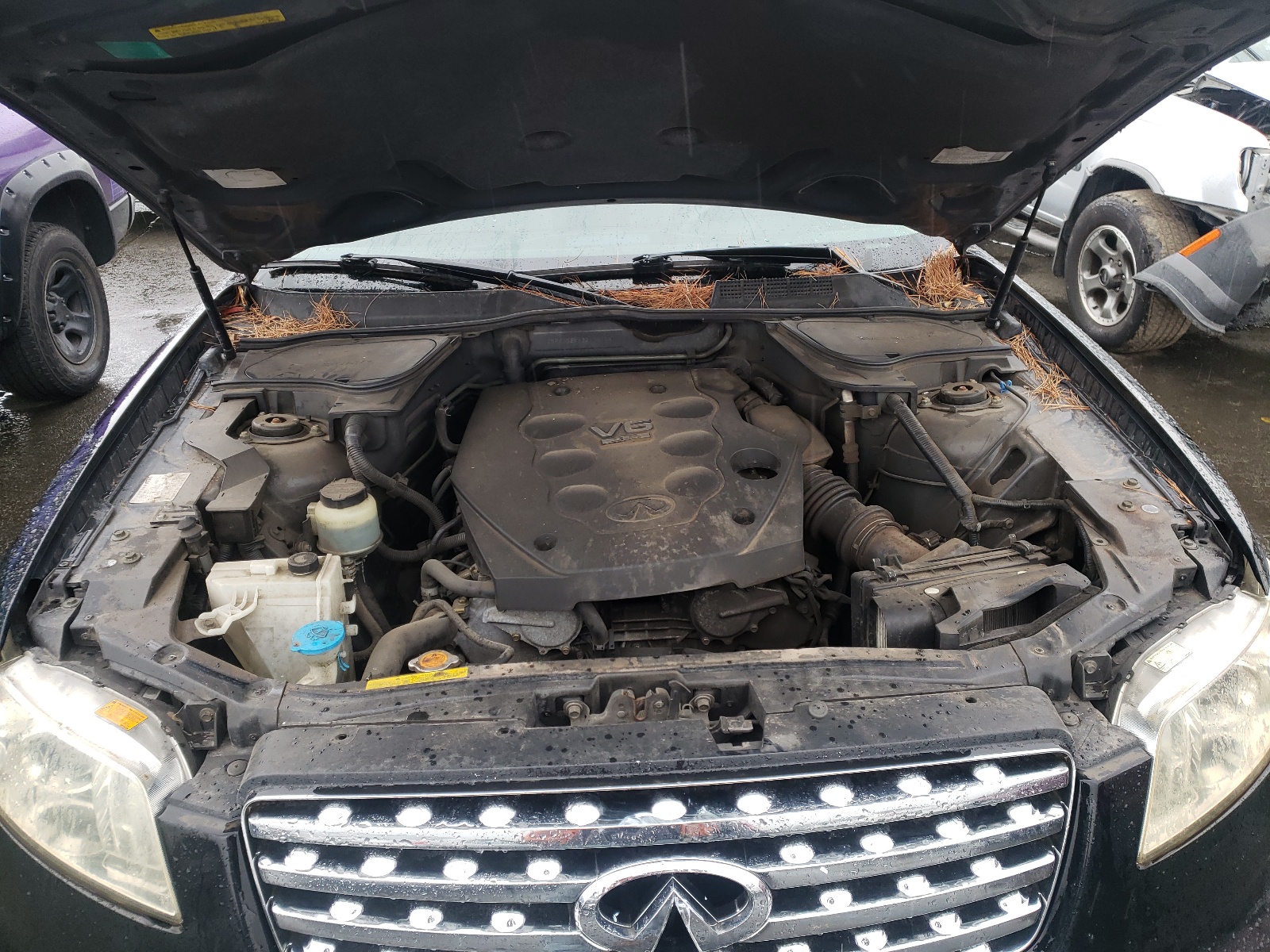 Photo 7 from auction – 2003 INFINITI FX35 with VIN JNRAS08WX3X206168