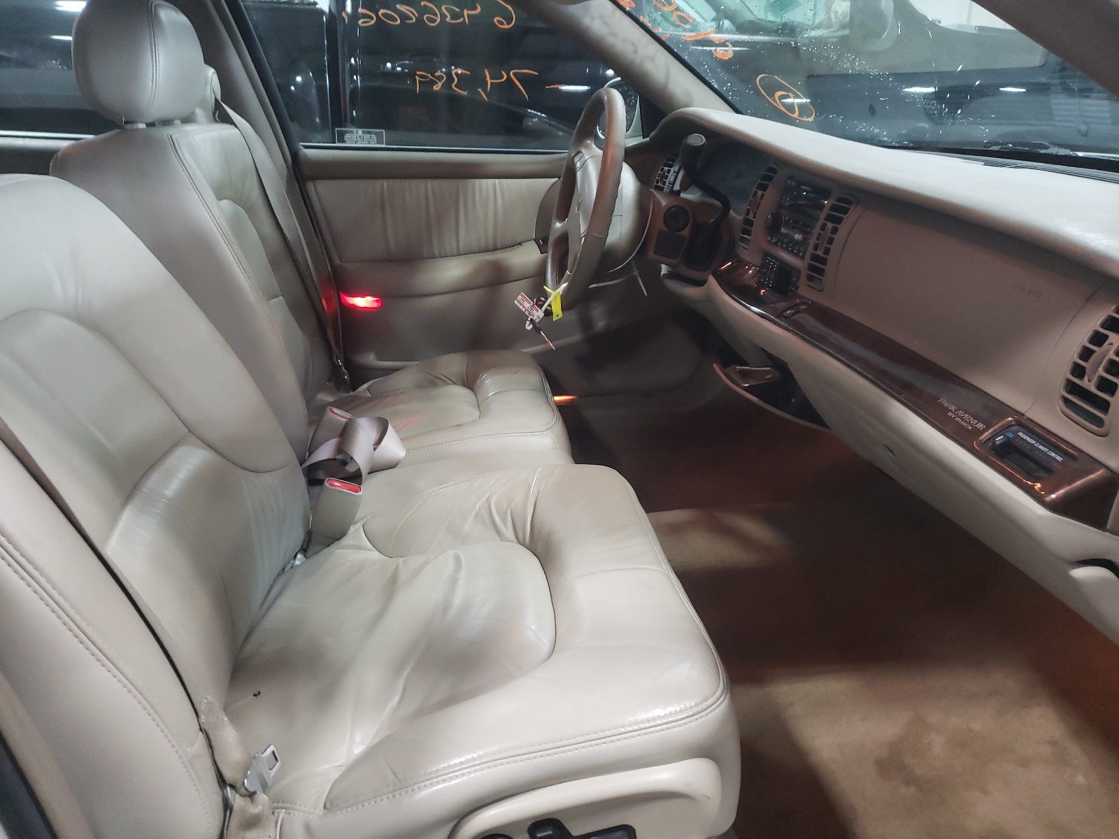 Photo 5 from auction – 2005 BUICK PARK AVENU with VIN 1G4CW54K054100986
