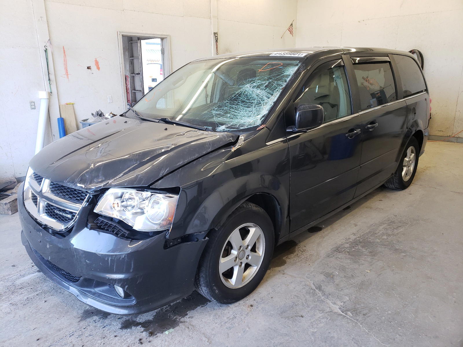 Photo 2 from auction – 2012 DODGE CARAVAN with VIN 2C4RDGDG3CR171833