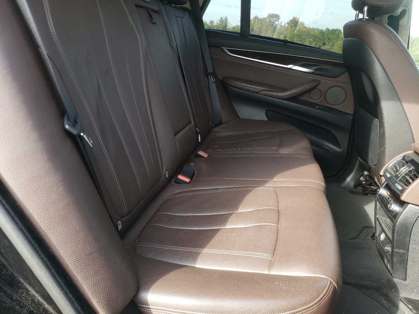 Photo 6 from auction – 2015 BMW X5 SDRIVE3 with VIN 5UXKR2C5XF0H36987