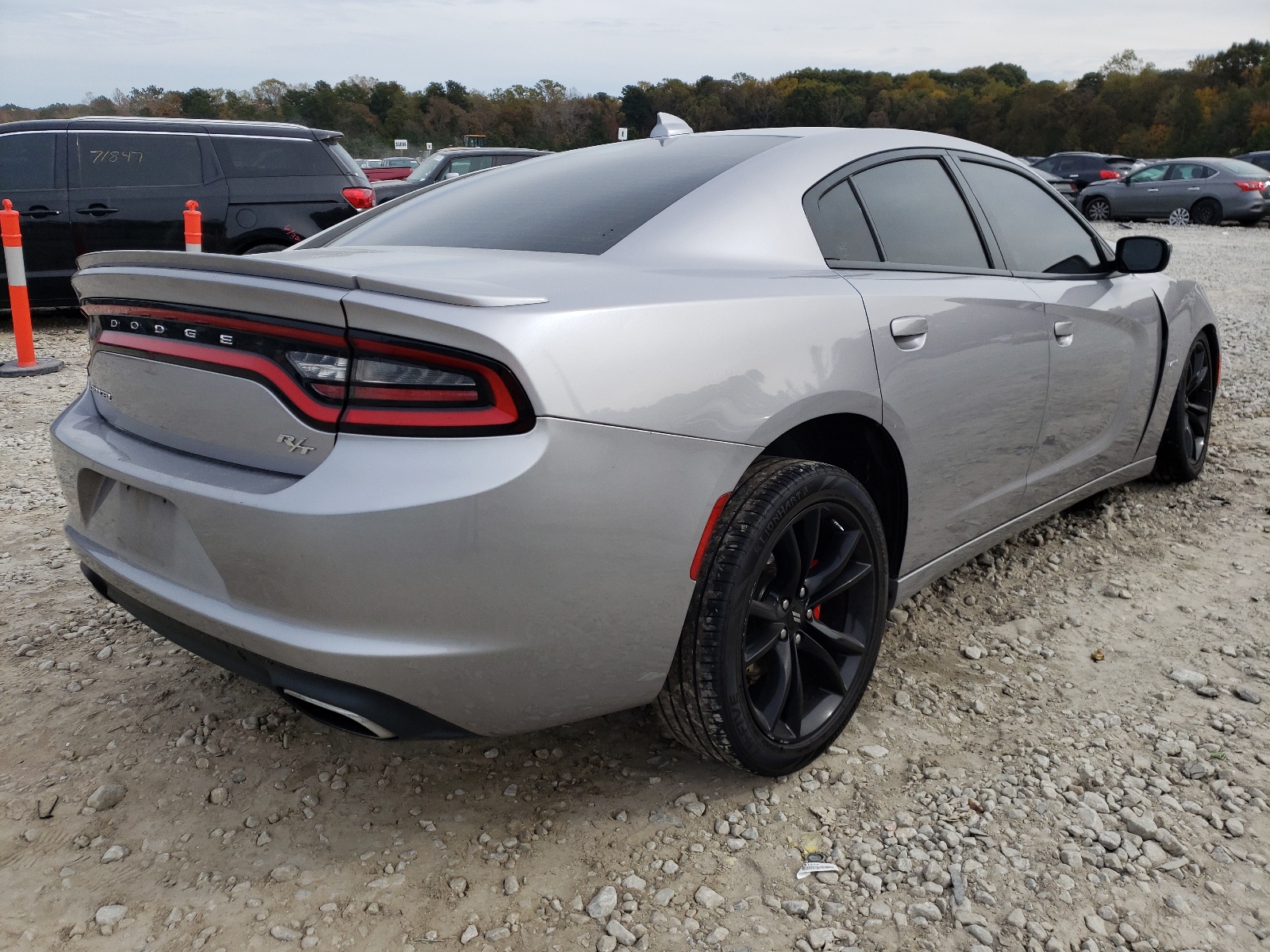 صورة رقم 4 من المزاد - 2017 DODGE CHARGER R/ مع VIN 2C3CDXCT9HH510133