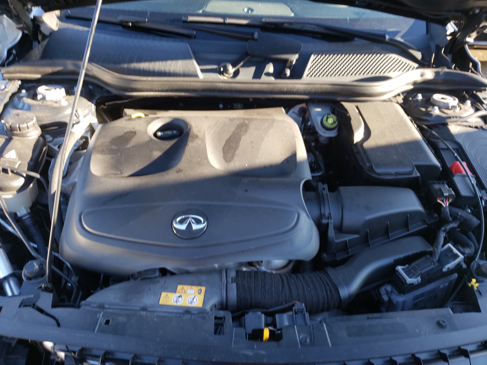Photo 7 from auction – 2017 INFINITI QX30 BASE with VIN SJKCH5CR6HA025503