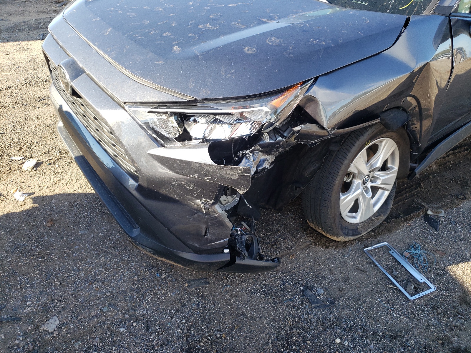 Photo 9 from auction – 2021 TOYOTA RAV4 XLE with VIN 2T3W1RFV4MC107330