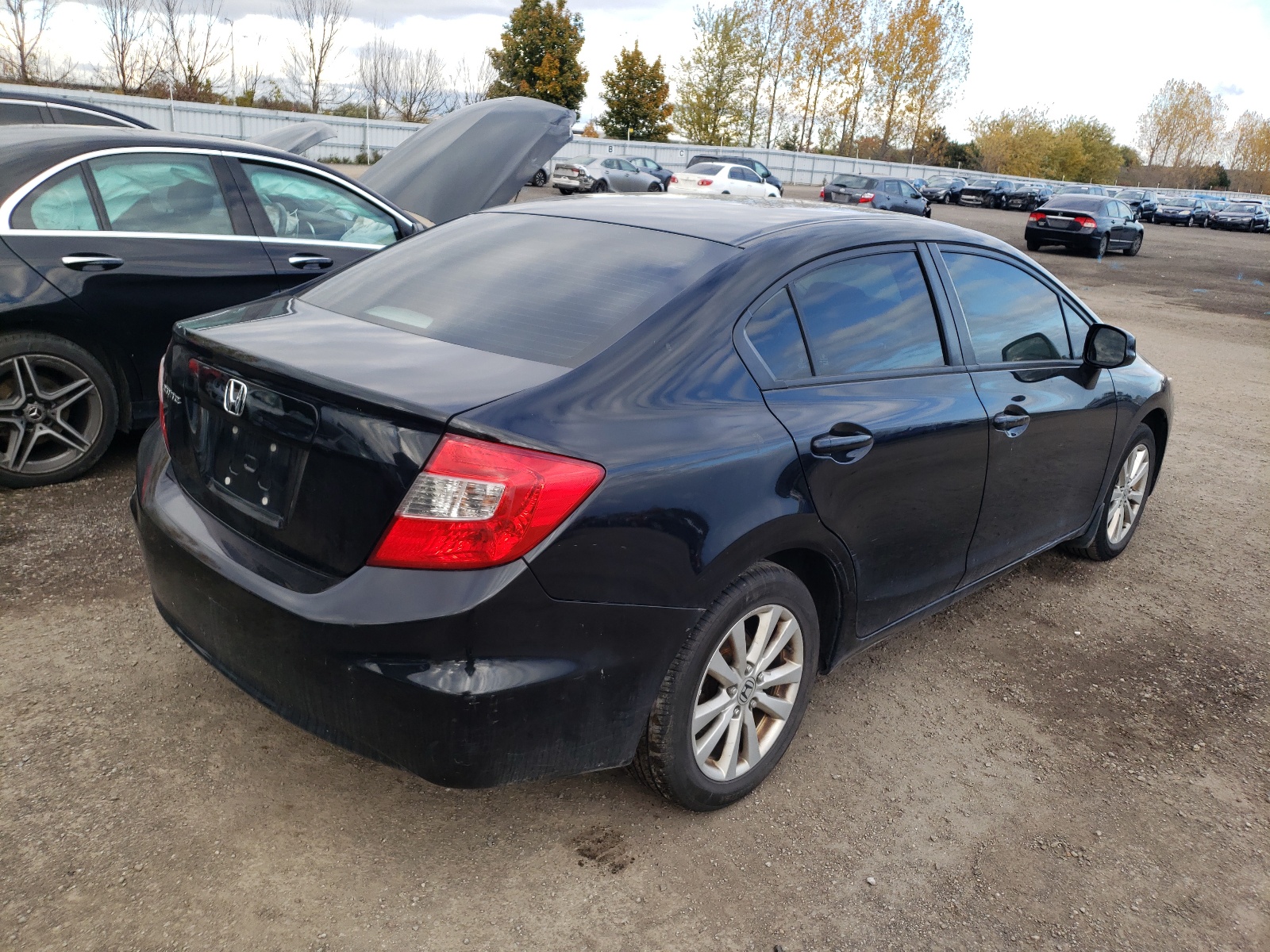 Photo 4 from auction – 2012 HONDA CIVIC LX with VIN 2HGFB2F51CH110818