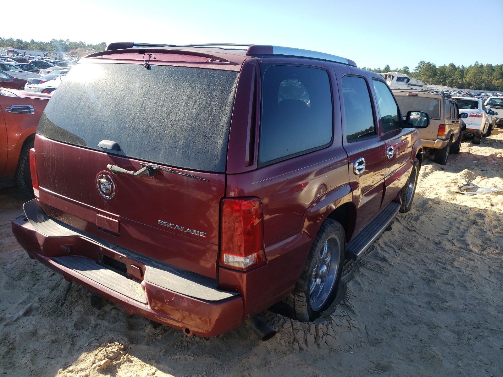 Photo 4 from auction – 2005 CADILLAC ESCALADE L with VIN 1GYEC63T95R123833