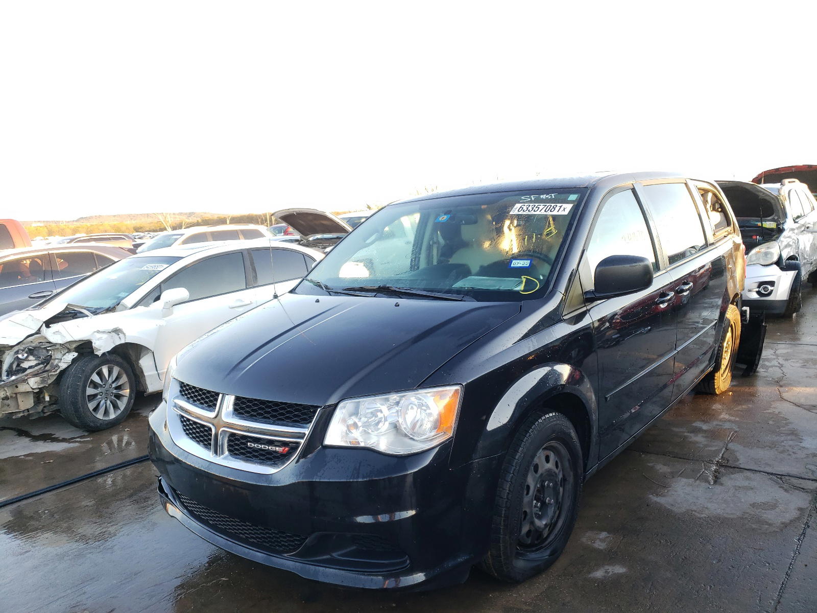 Photo 2 from auction – 2017 DODGE GRAND CARA with VIN 2C4RDGBG8HR694503