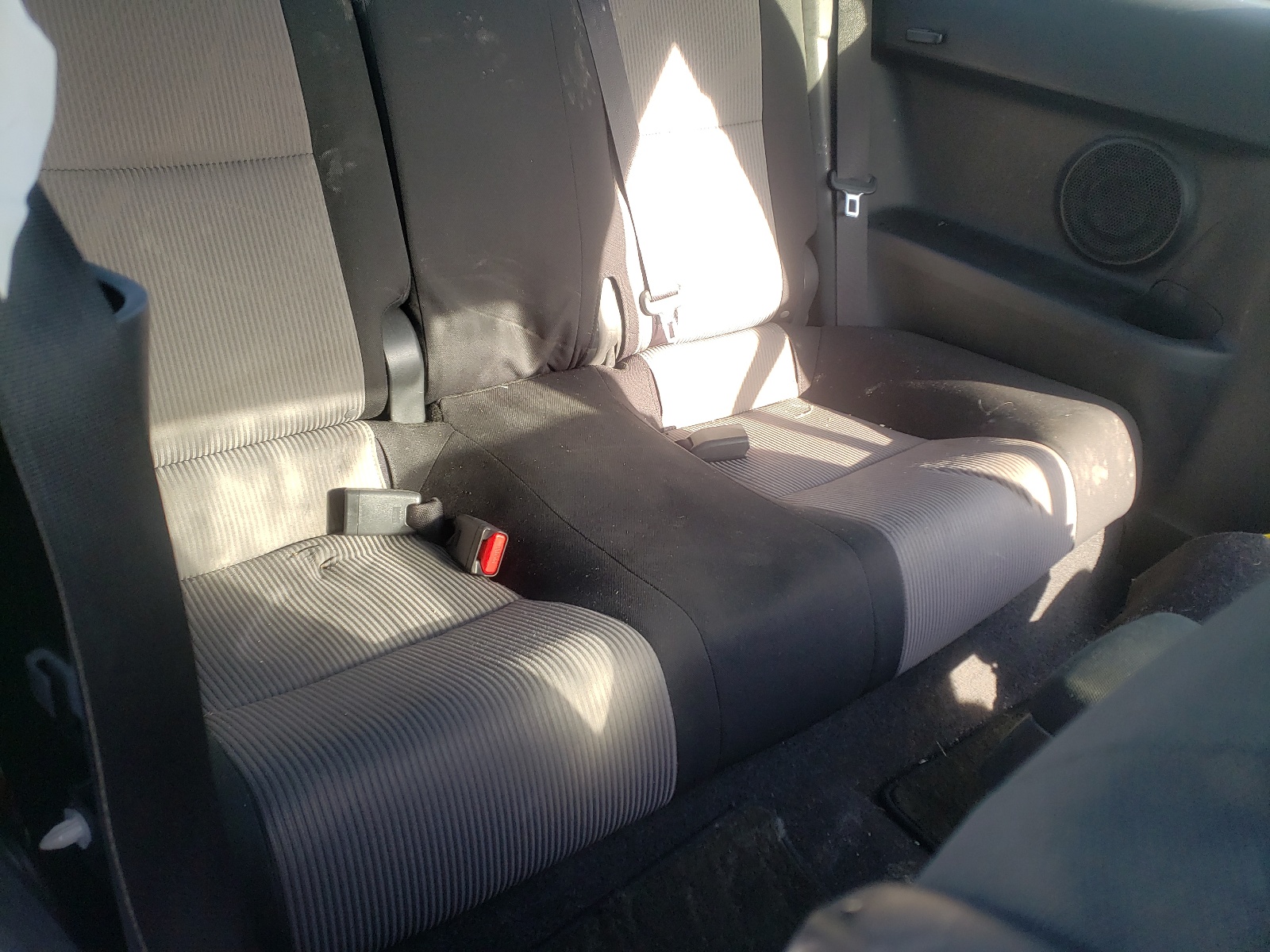 Photo 6 from auction – 2015 TOYOTA SCION TC with VIN JTKJF5C72FJ007214