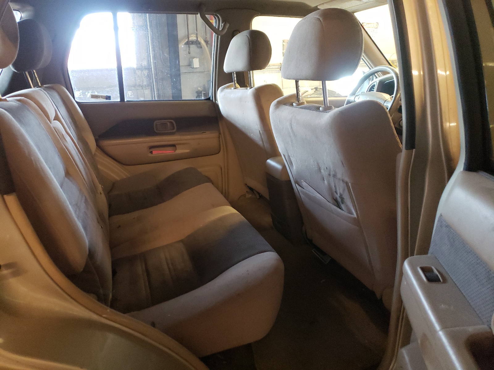 Photo 6 from auction – 2001 NISSAN PATHFINDER with VIN JN8DR09Y11W576196