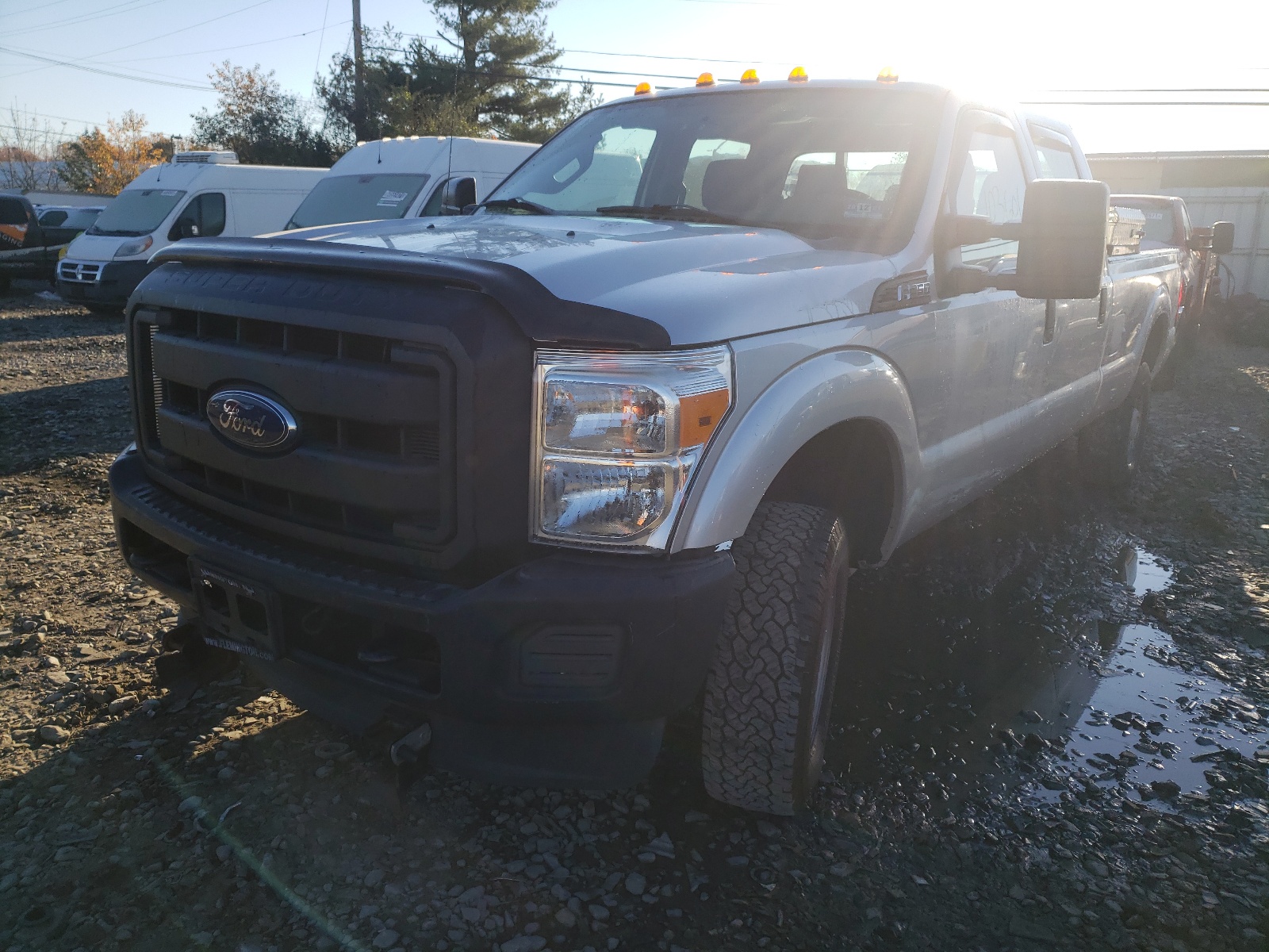 Photo 2 from auction – 2015 FORD F350 SUPER with VIN 1FT8W3B68FEA55456