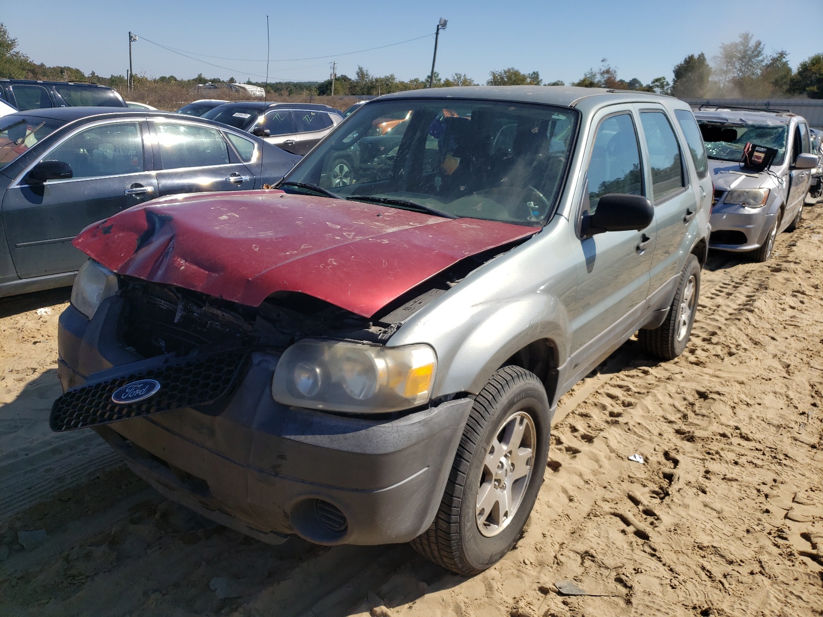 Photo 2 from auction – 2005 FORD ESCAPE XLS with VIN 1FMYU02Z85KA48419