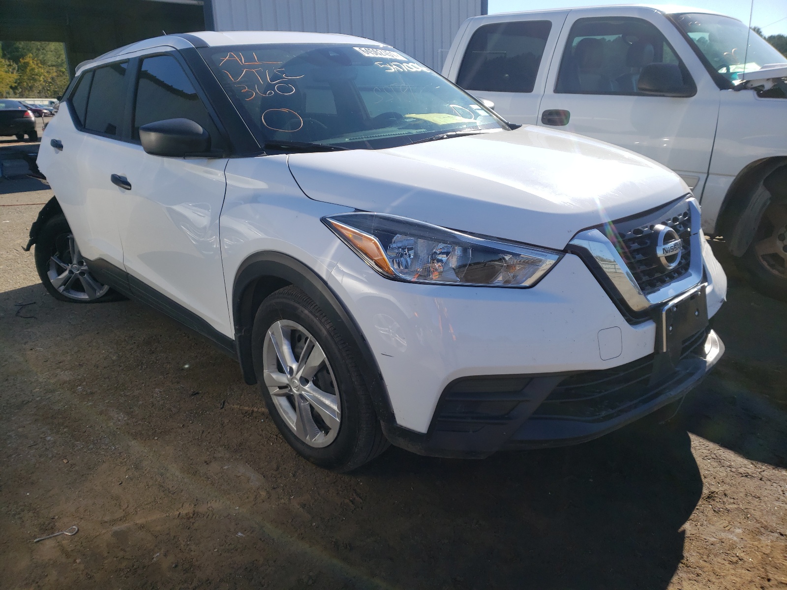 NISSAN KICKS S 2020 with VIN 3N1CP5BV4LL547006 - Photo from auction