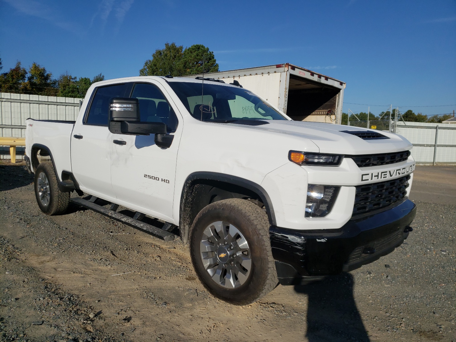 Photo 1 from auction – 2021 CHEVROLET SILVERADO with VIN 1GC4YME78MF299697