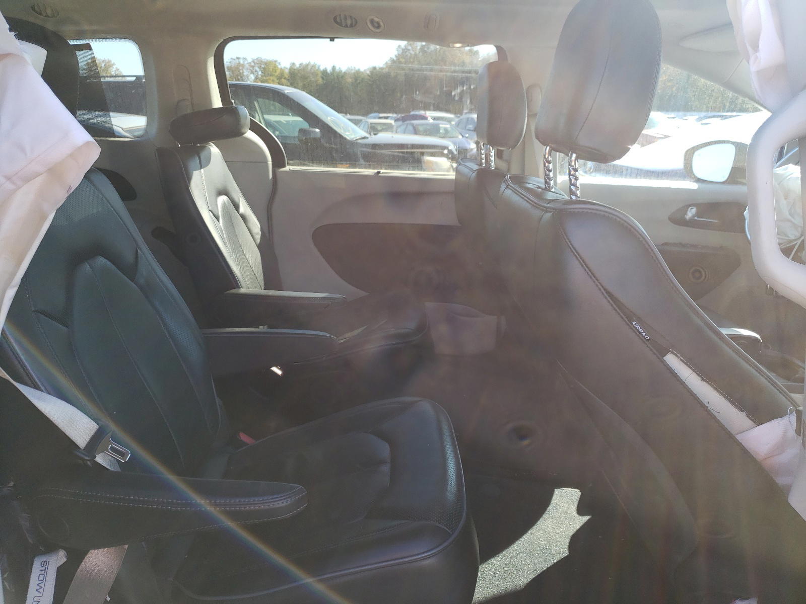Photo 6 from auction – 2020 CHRYSLER PACIFICA L with VIN 2C4RC1GG0LR137893