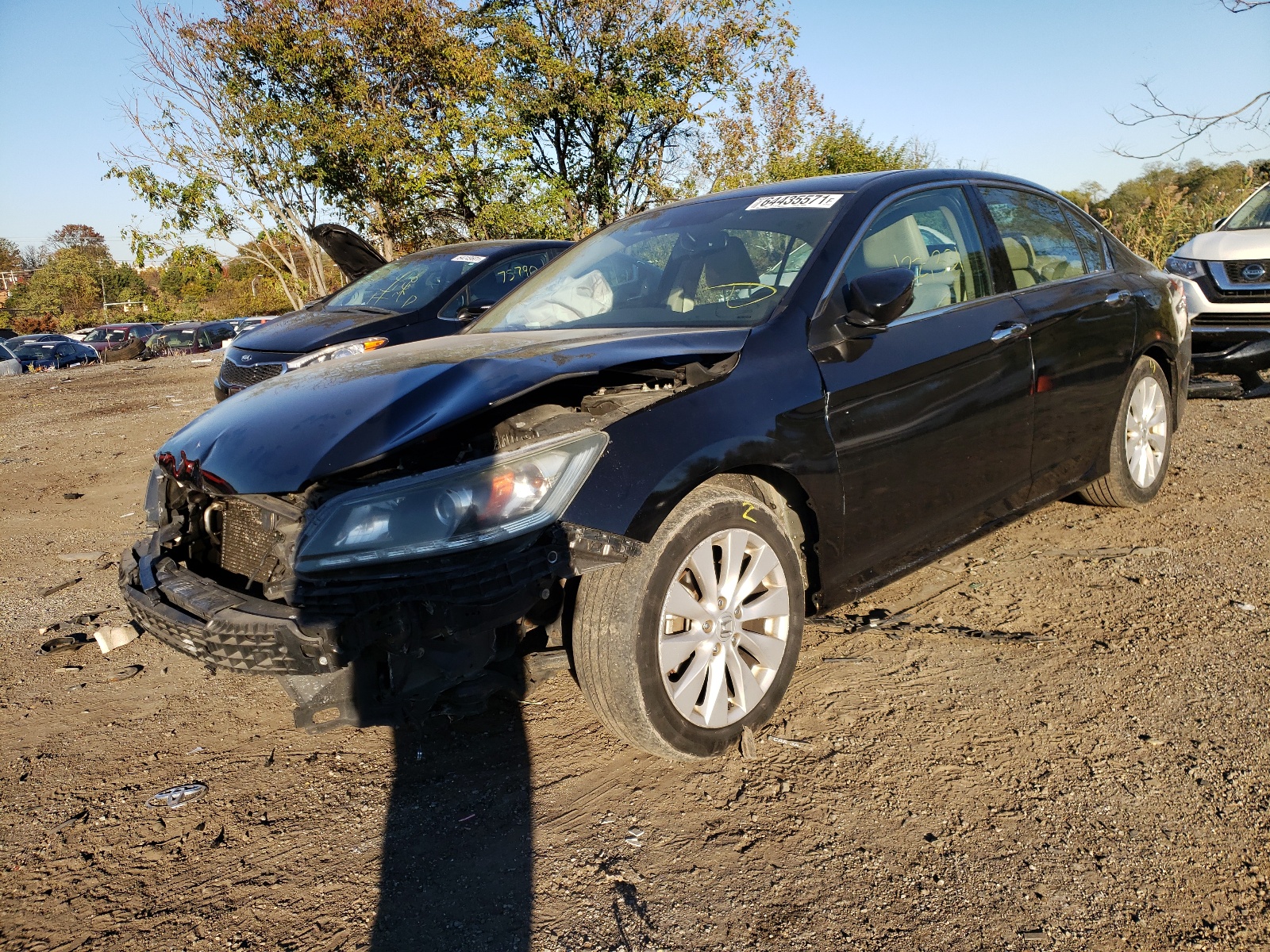 Photo 2 from auction – 2015 HONDA ACCORD EXL with VIN 1HGCR3F80FA034851