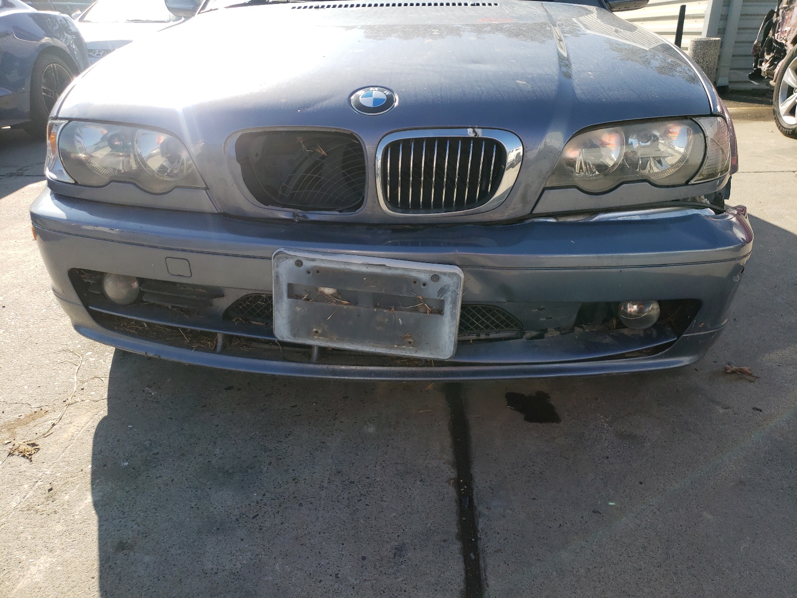 Photo 9 from auction – 2003 BMW 325 CI with VIN WBABN73413PJ16222
