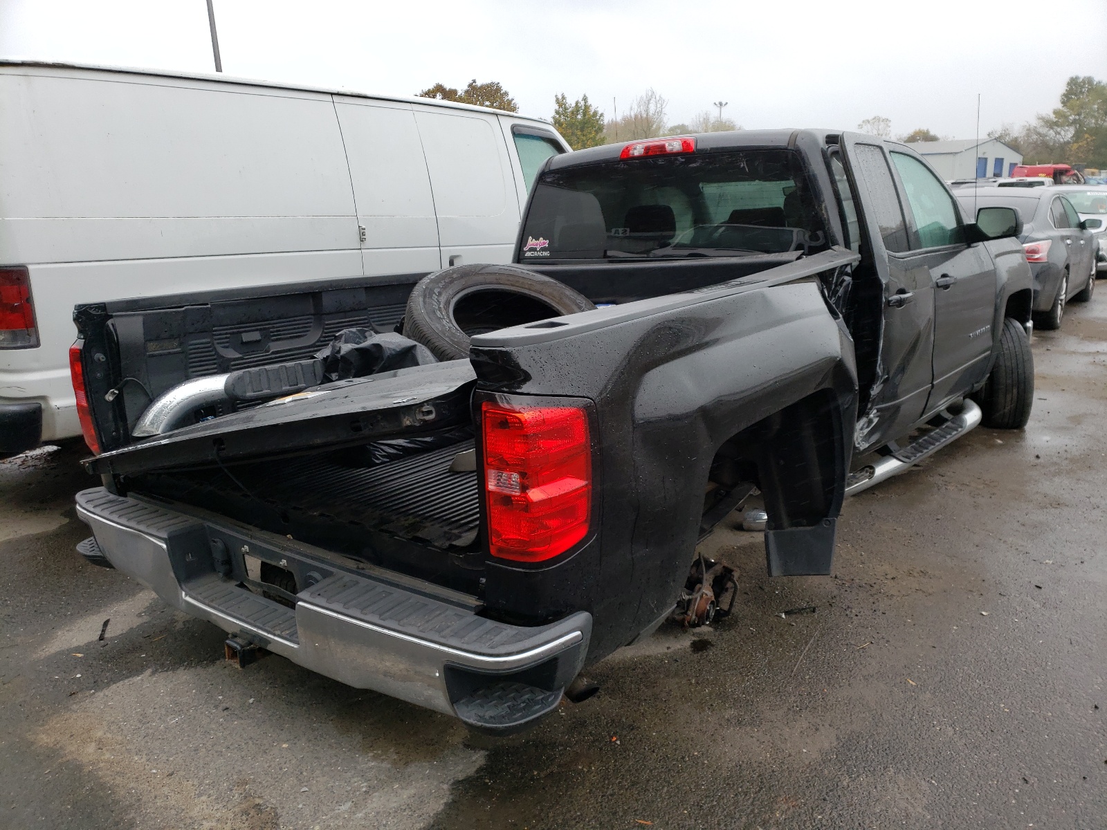 Photo 4 from auction – 2015 CHEVROLET SILVERADO with VIN 1GCRCREC1FZ391962