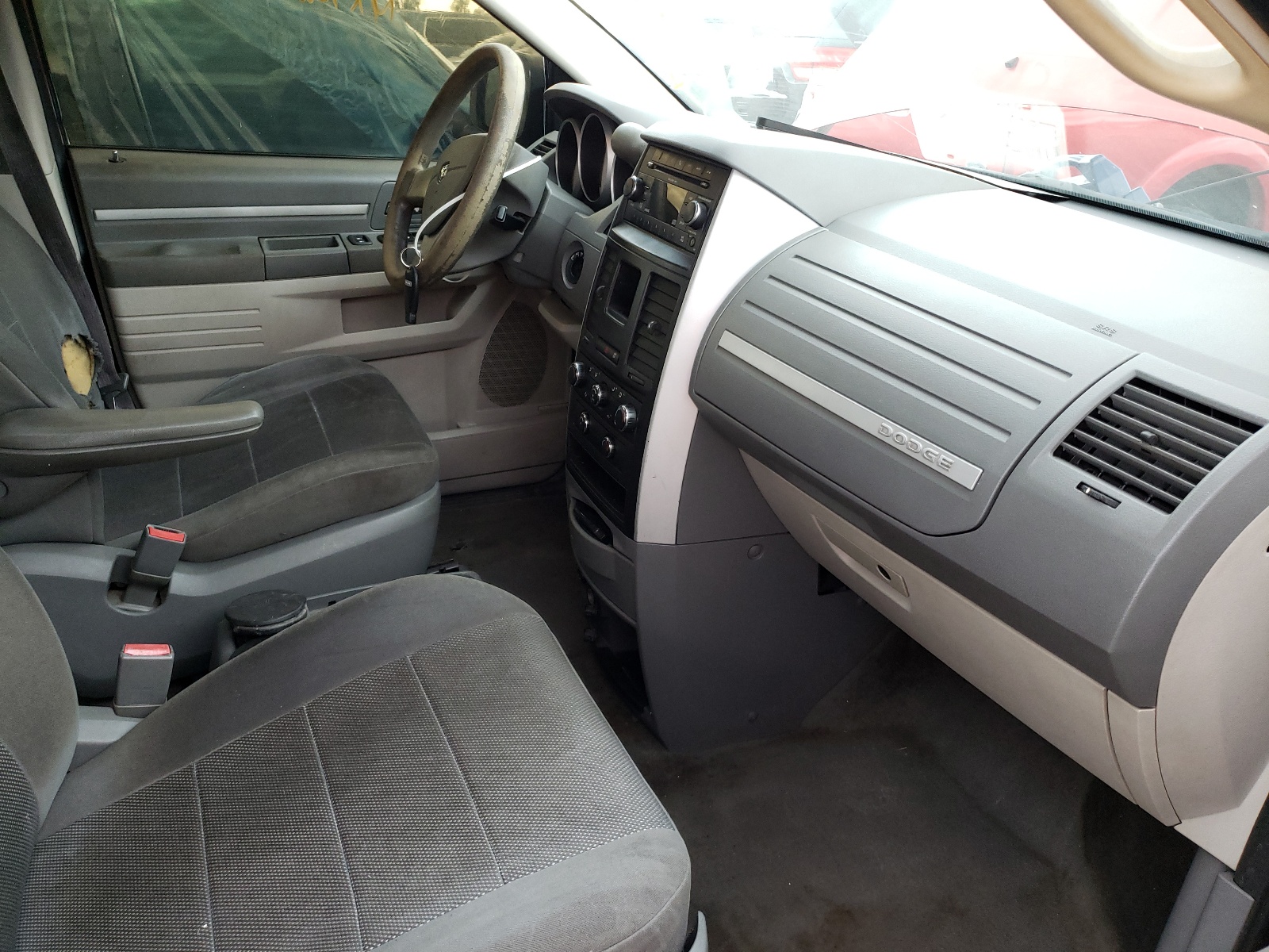 Photo 5 from auction – 2009 DODGE GRAND CARA with VIN 2D8HN44E59R680287