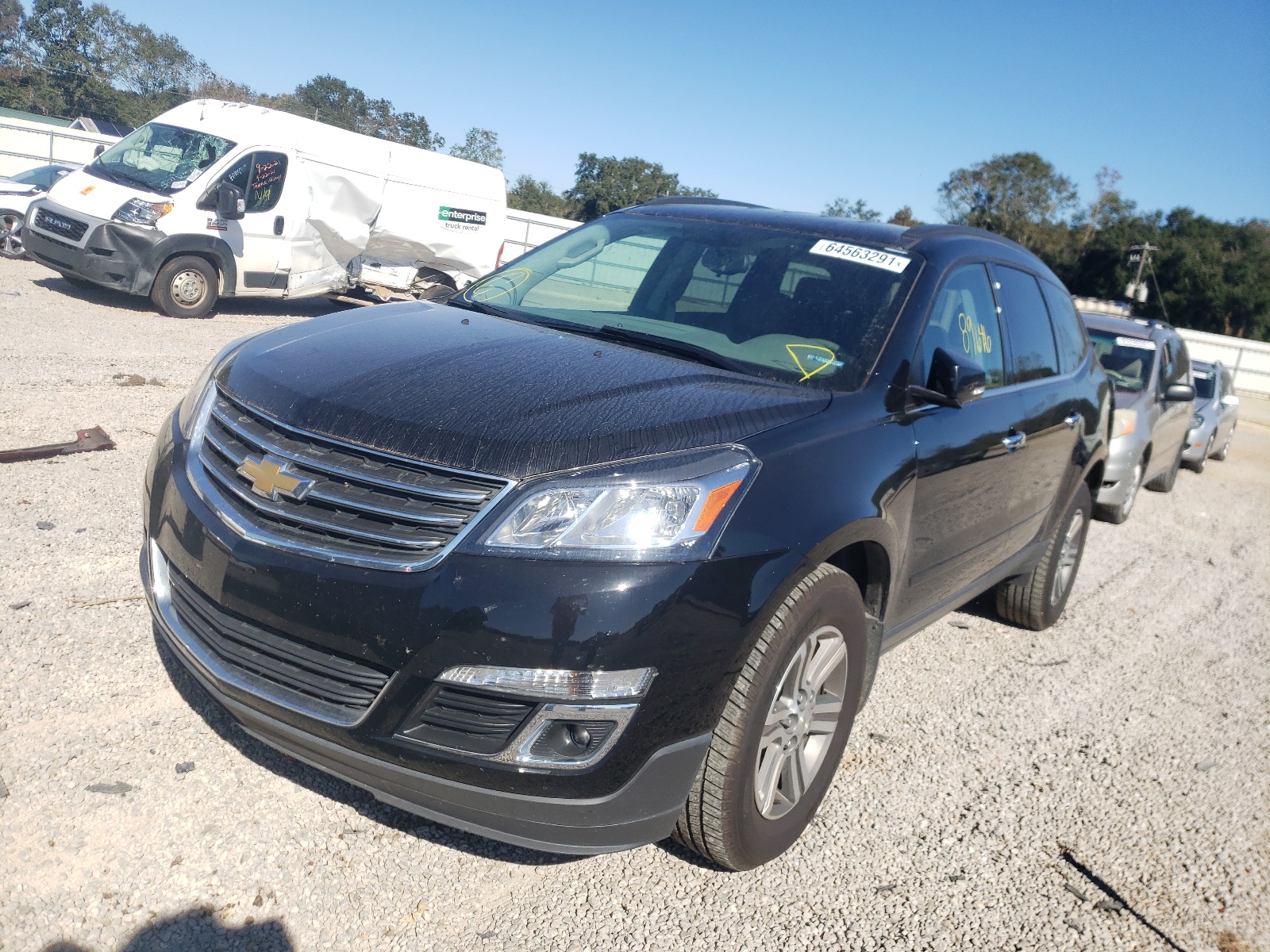 Photo 2 from auction – 2017 CHEVROLET TRAVERSE L with VIN 1GNKRGKD2HJ193806