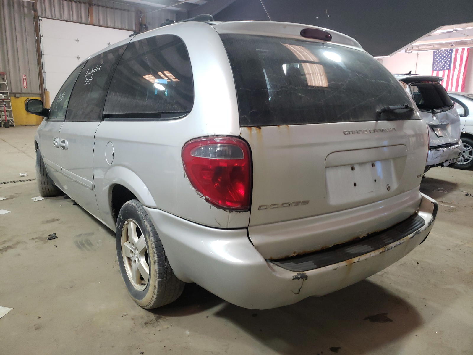 Photo 3 from auction – 2005 DODGE GRAND CARA with VIN 2D4GP44L65R302852