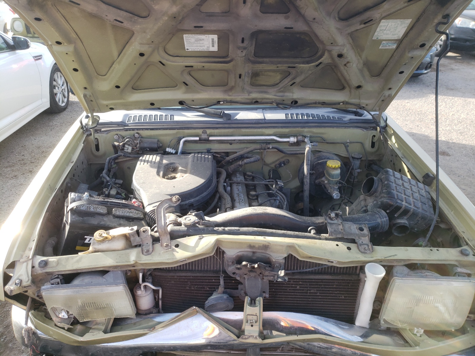Photo 7 from auction – 1998 NISSAN FRONTIER X with VIN 1N6DD21S3WC319186