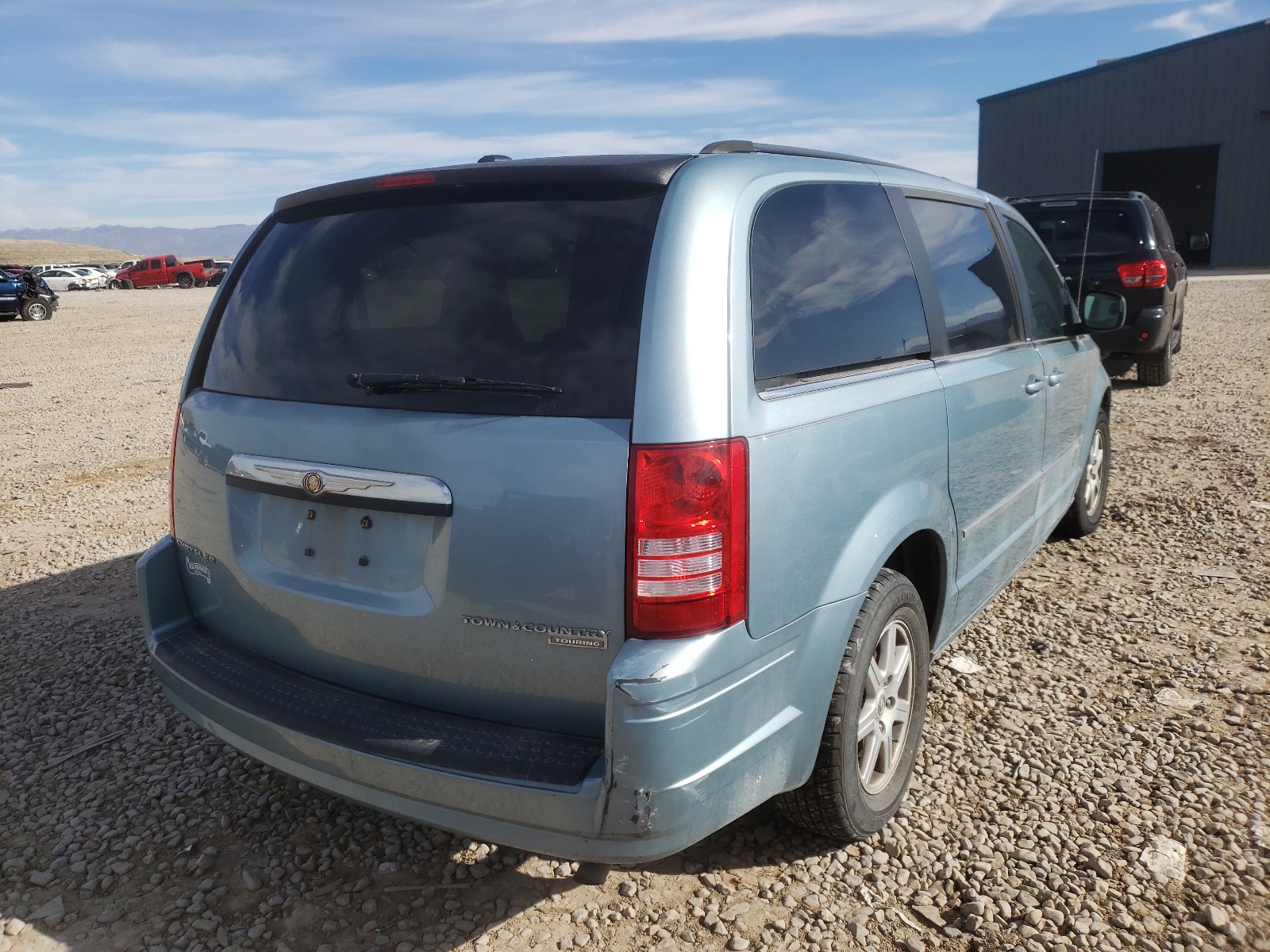 Photo 4 from auction – 2010 CHRYSLER TOWN & COU with VIN 2A4RR5D18AR284573