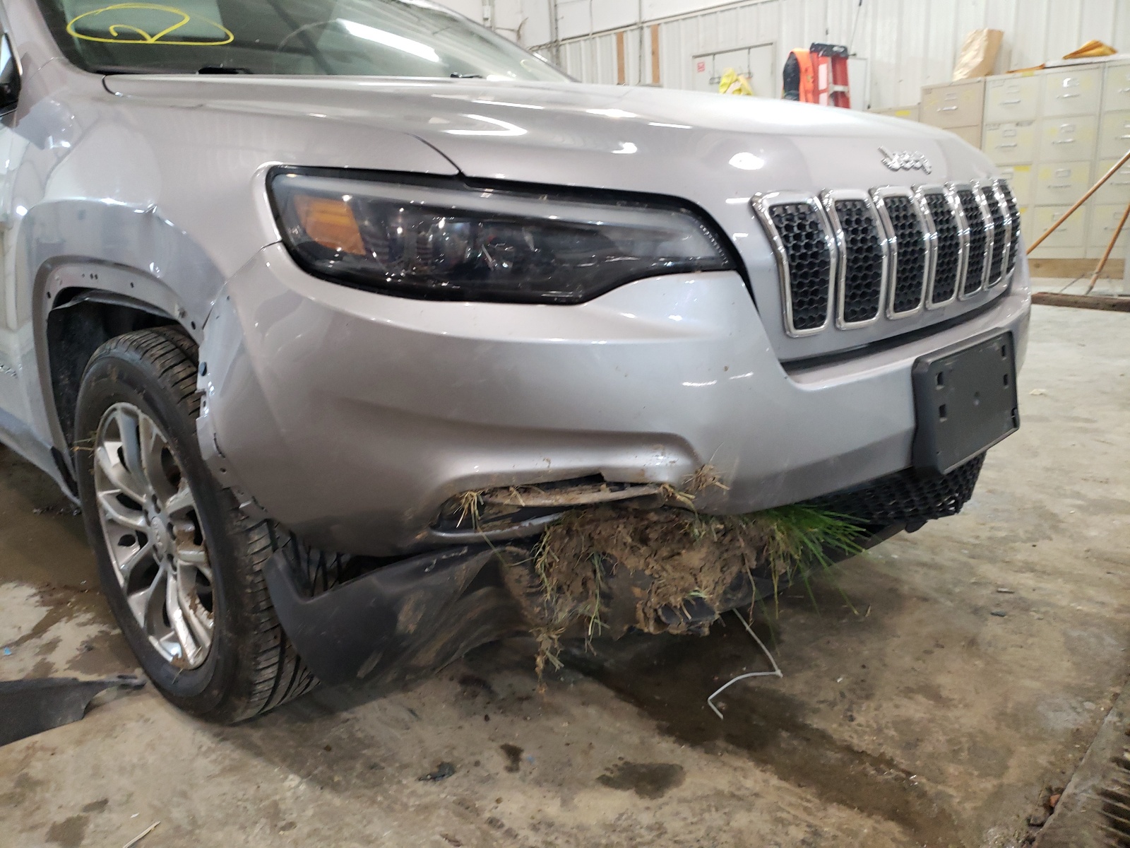 Photo 9 from auction – 2019 JEEP CHEROKEE L with VIN 1C4PJLLB9KD318690