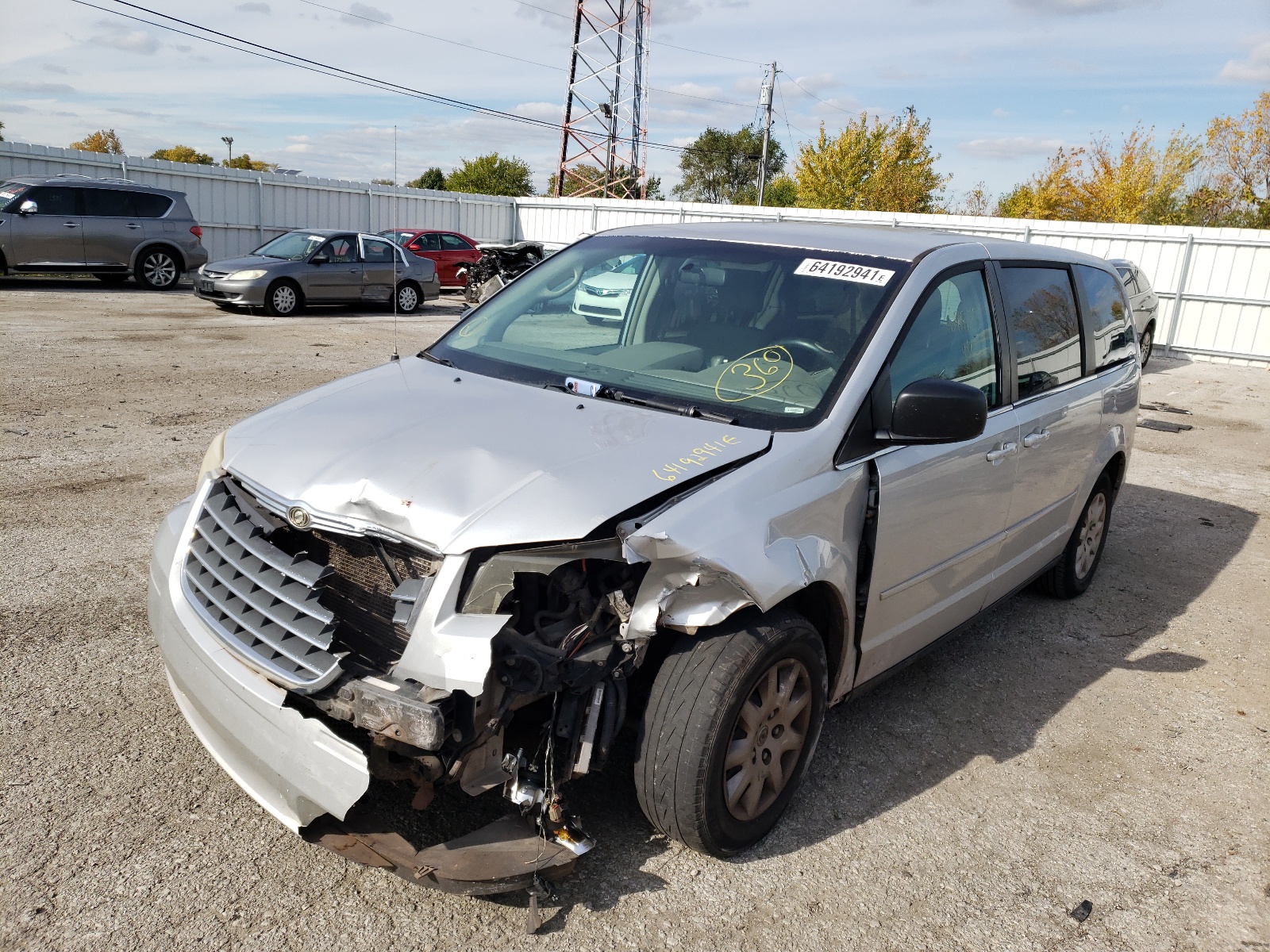 Photo 2 from auction – 2009 CHRYSLER TOWN & COU with VIN 2A8HR44E19R549062