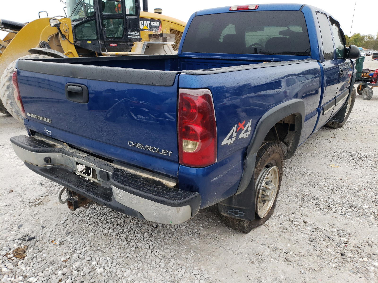 Photo 4 from auction – 2003 CHEVROLET SILVERADO with VIN 1GCHK29U43E194697
