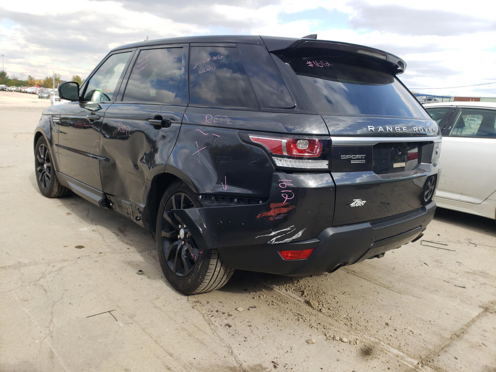 Photo 3 from auction – 2017 LAND ROVER RANGE ROVE with VIN SALWR2FV9HA673589