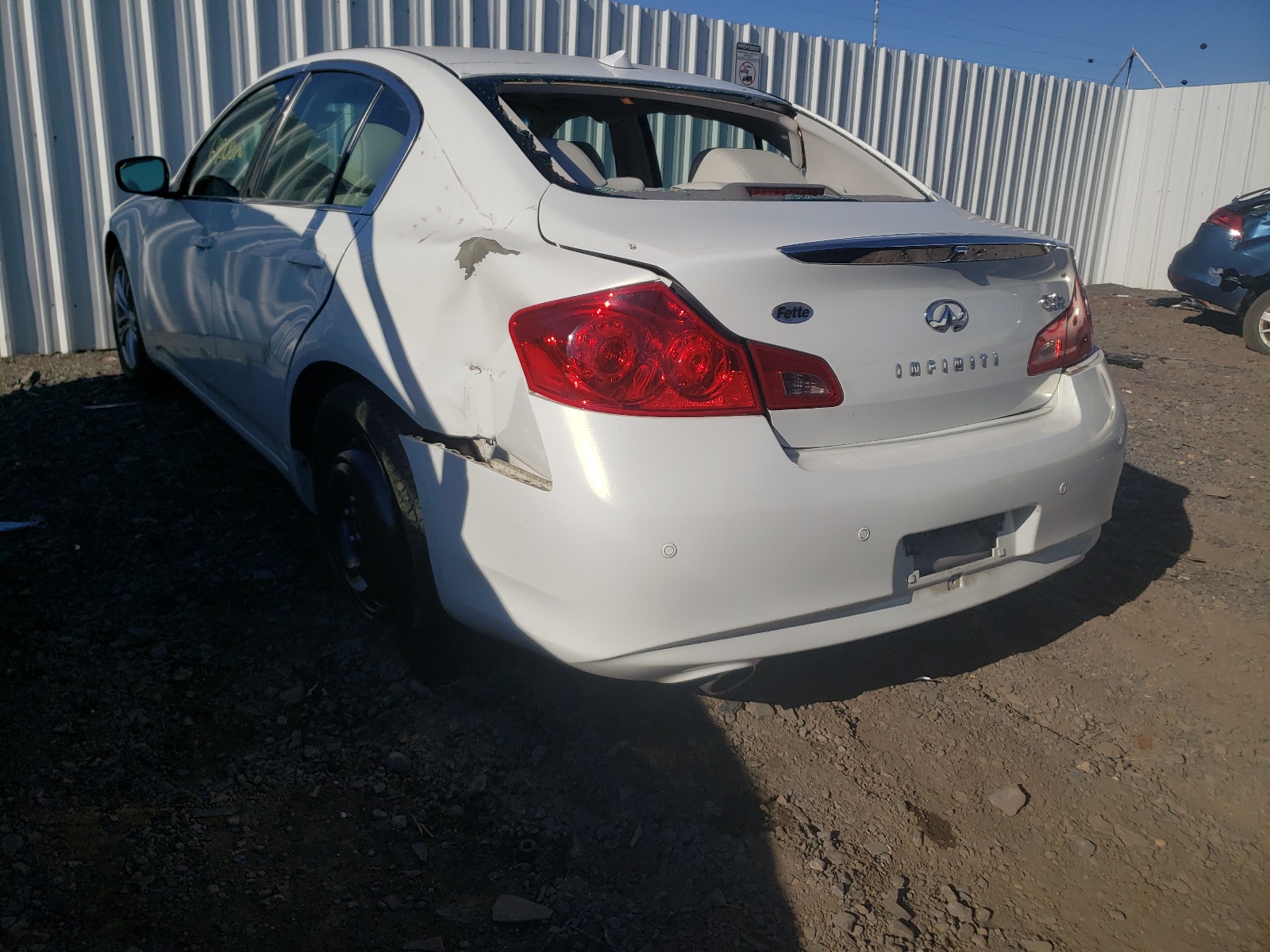 Photo 3 from auction – 2011 INFINITI G37 with VIN JN1CV6AR5BM350009