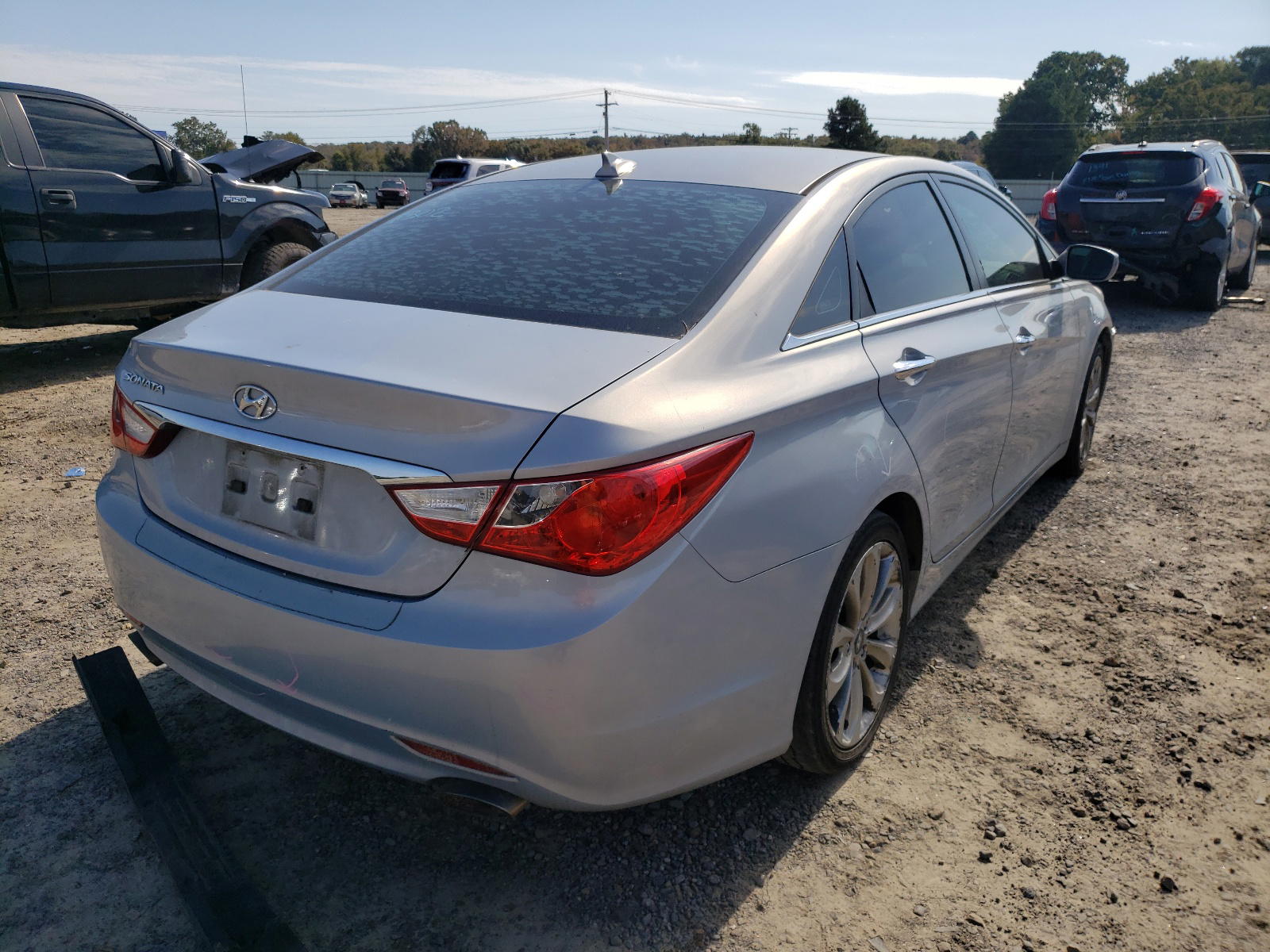 Photo 4 from auction – 2012 HYUNDAI SONATA SE with VIN 5NPEC4AC4CH363891
