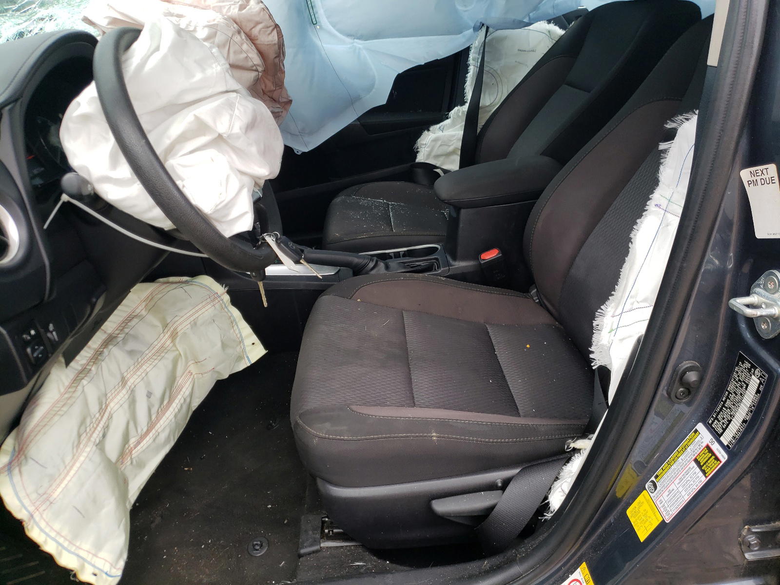 Photo 5 from auction – 2019 TOYOTA COROLLA L with VIN 2T1BURHE6KC242592