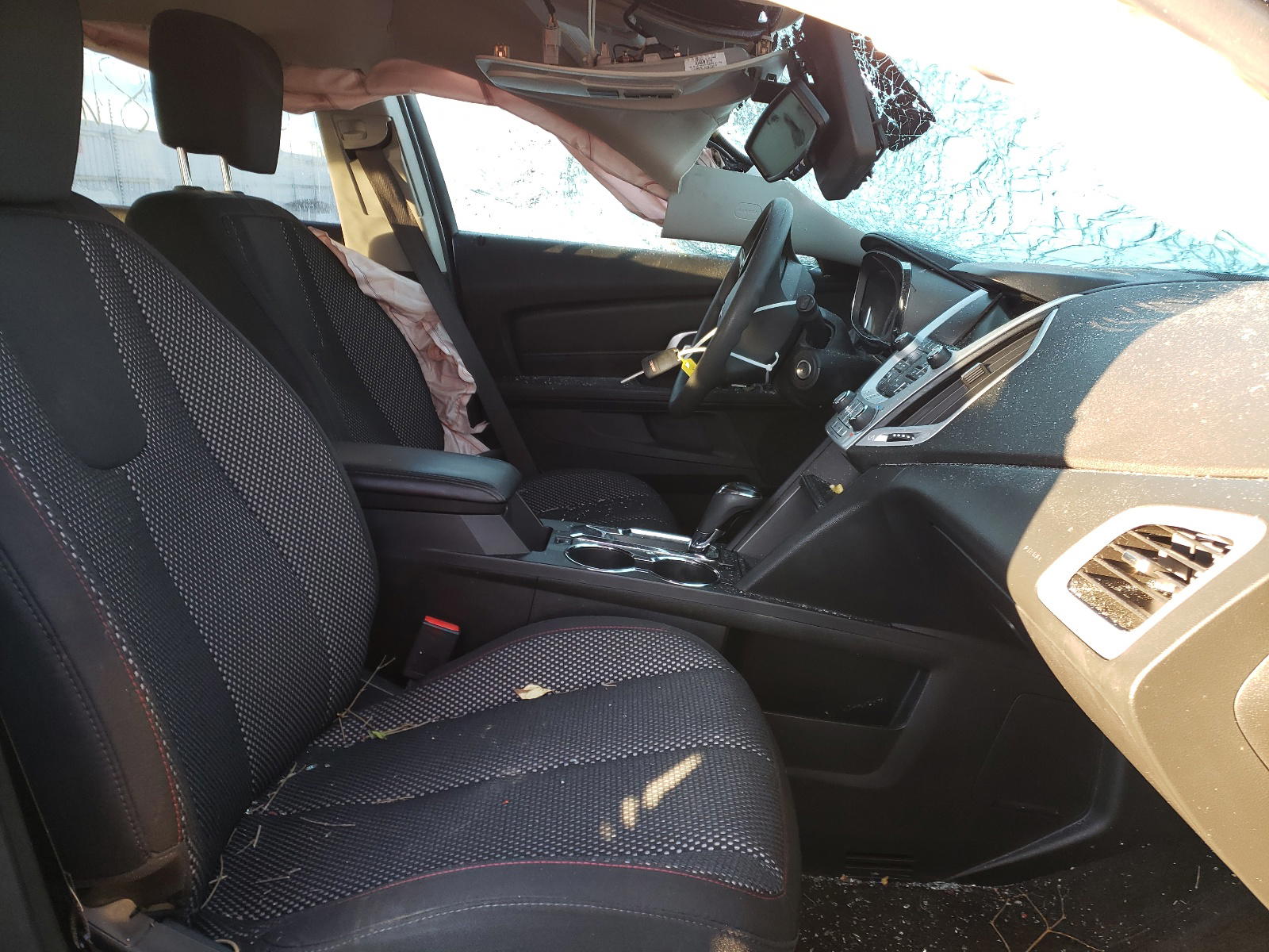 Photo 5 from auction – 2017 GMC TERRAIN SL with VIN 2GKALMEK3H6113879