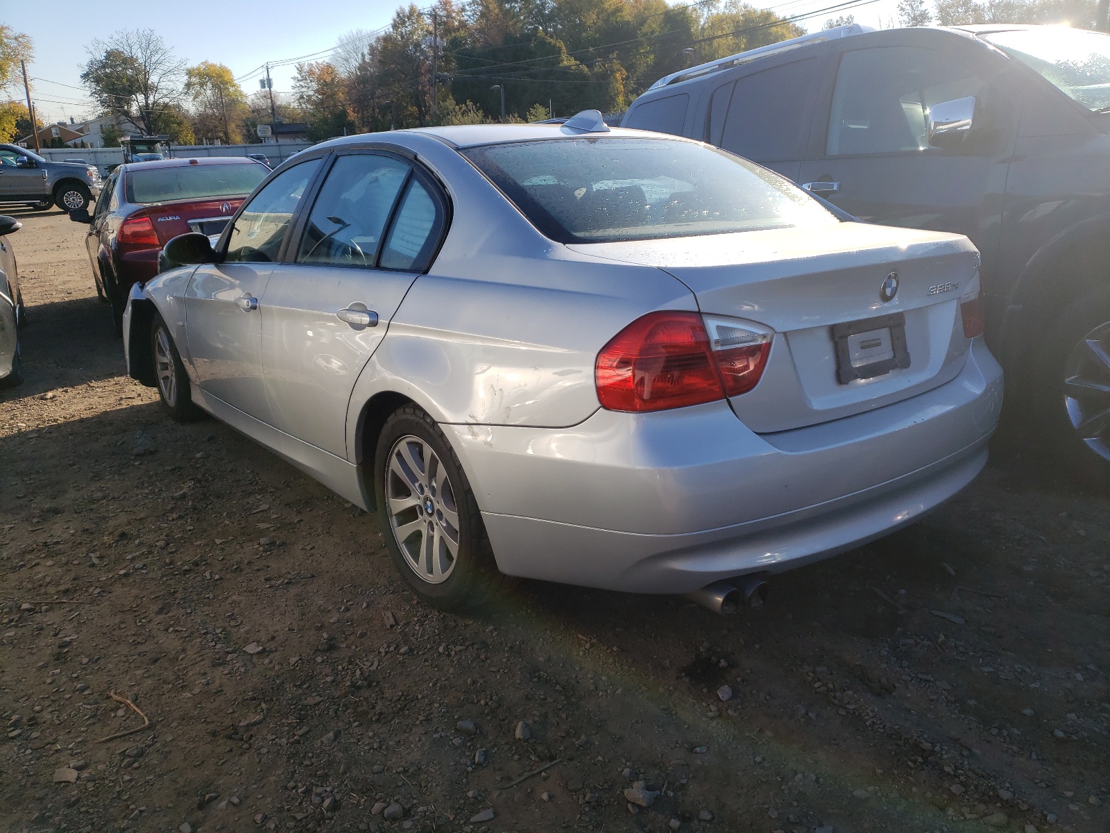 Photo 3 from auction – 2007 BMW 328 XI with VIN WBAVC93557KX54726