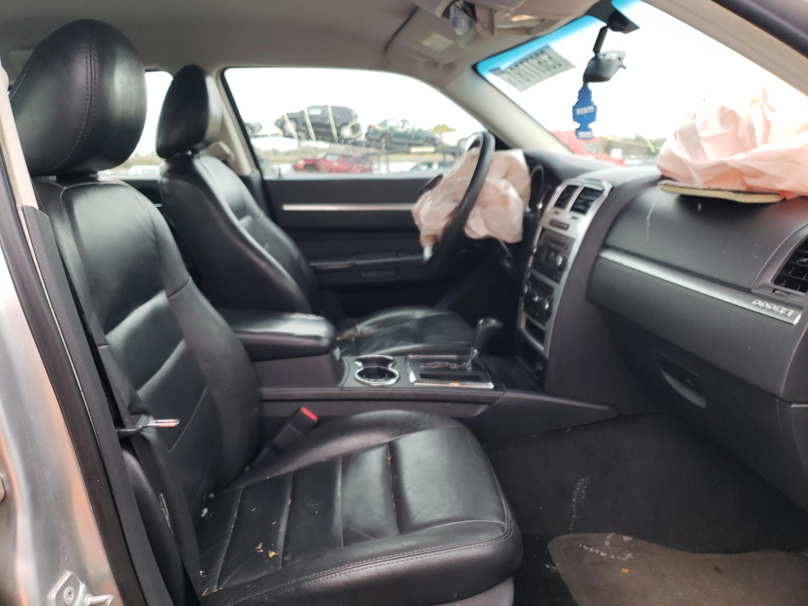 Photo 5 from auction – 2010 DODGE CHARGER with VIN 2B3CA4CD2AH163697