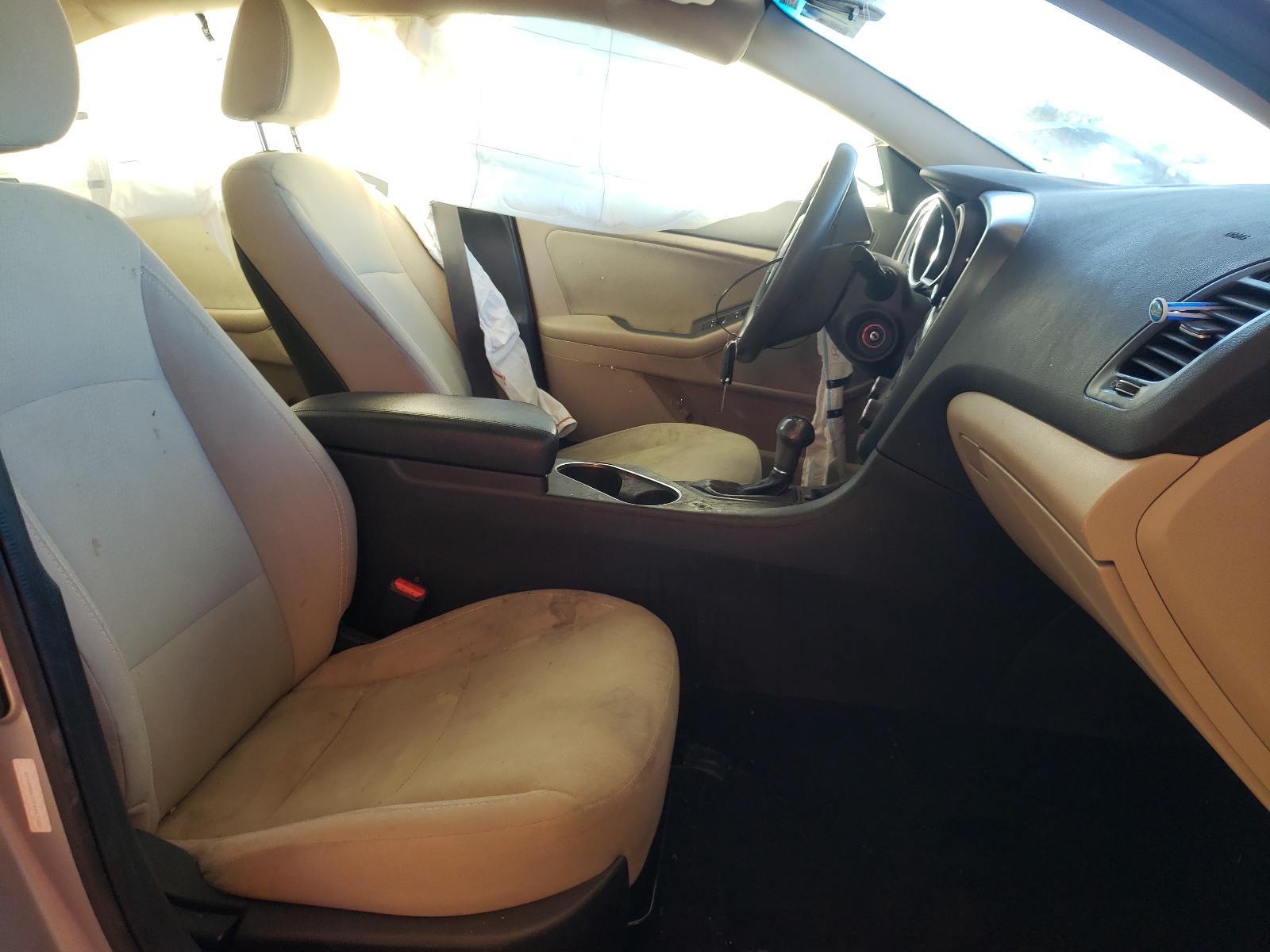Photo 5 from auction – 2015 KIA OPTIMA LX with VIN 5XXGM4A72FG457020