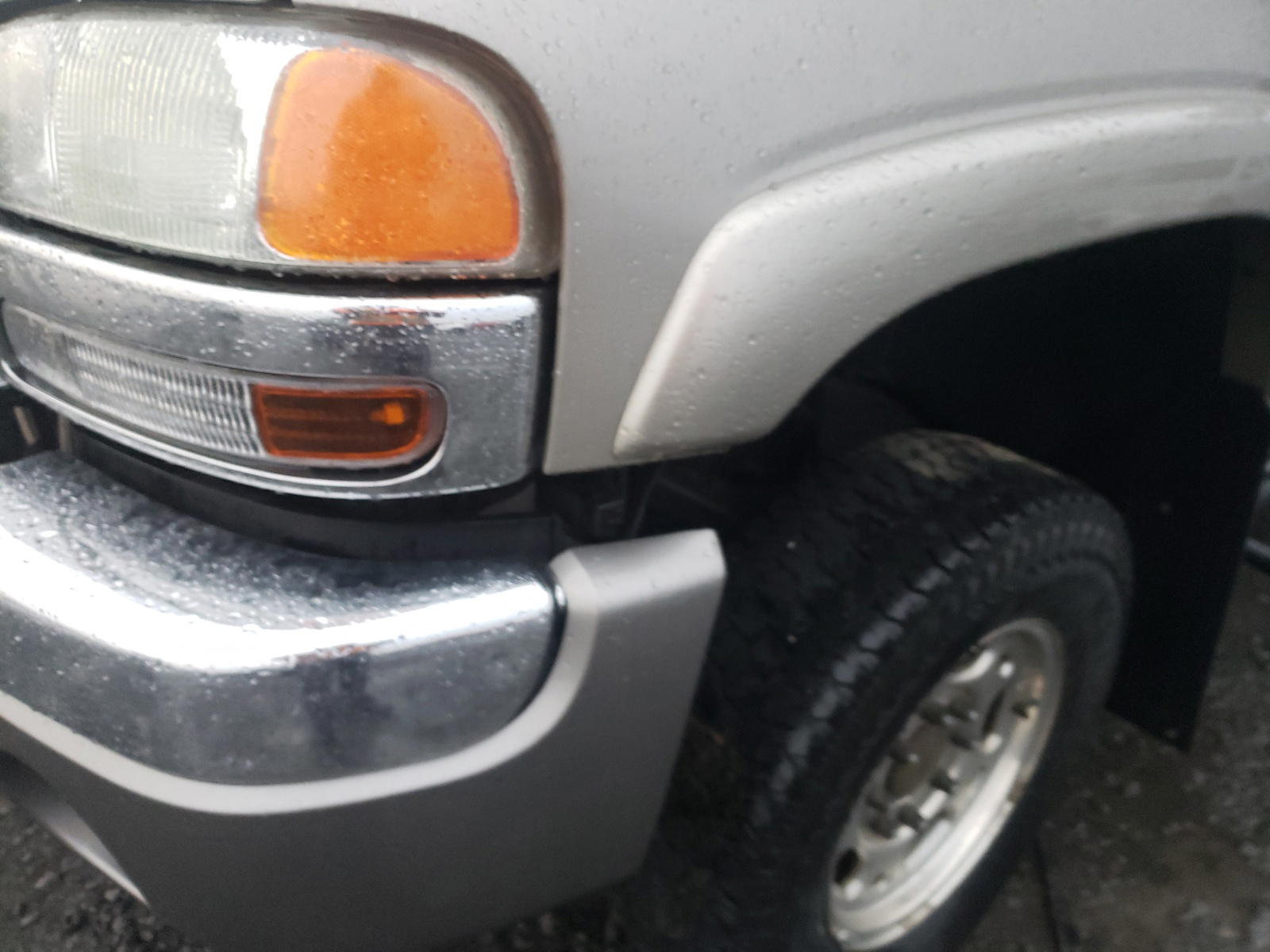 Photo 9 from auction – 2003 GMC 2500 with VIN 1GTHK23103F117060
