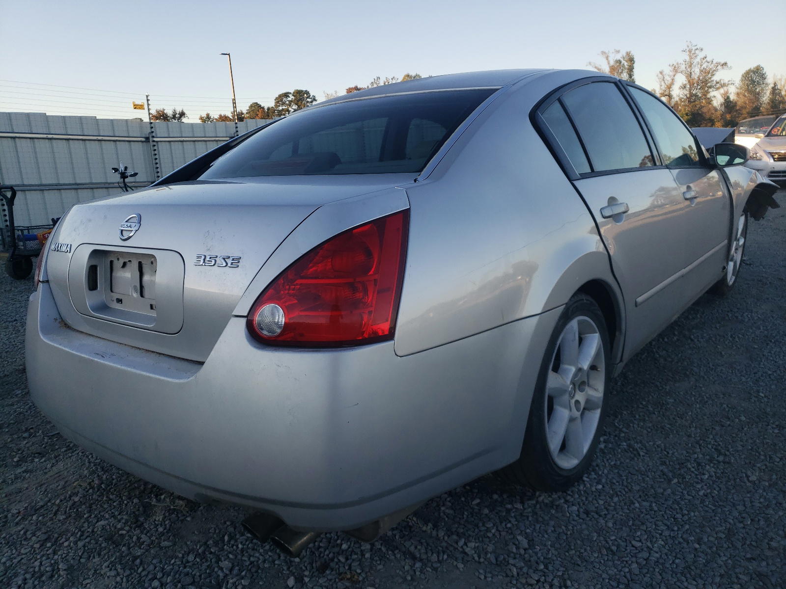 Photo 4 from auction – 2004 NISSAN MAXIMA SE with VIN 1N4BA41E84C814754