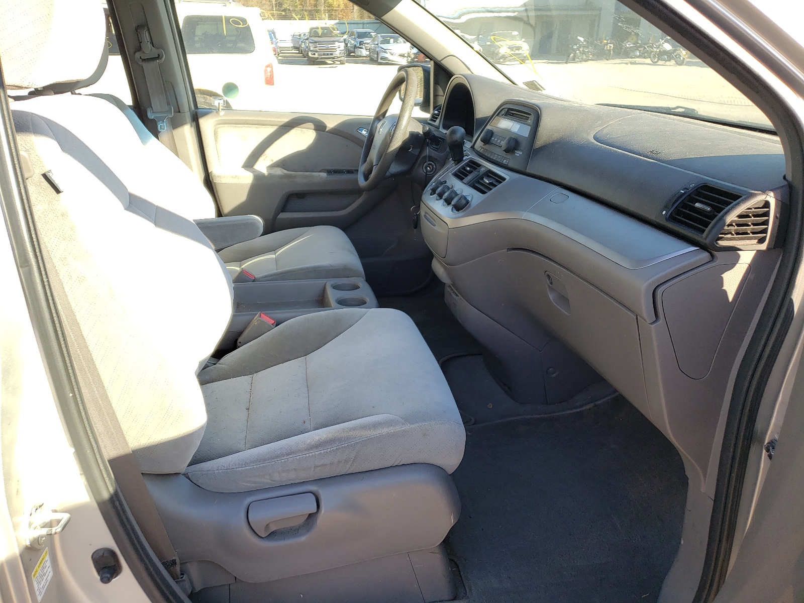 Photo 5 from auction – 2009 HONDA ODYSSEY LX with VIN 5FNRL38239B019551