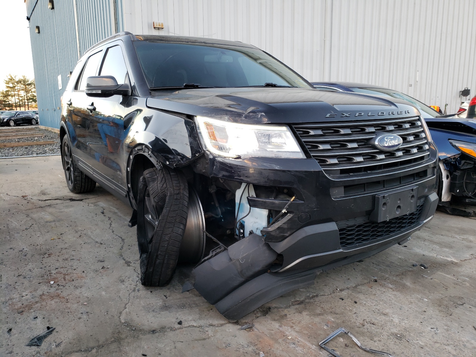 FORD EXPLORER X 2017 con VIN 1FM5K8D83HGC17071 - Foto de la subasta
