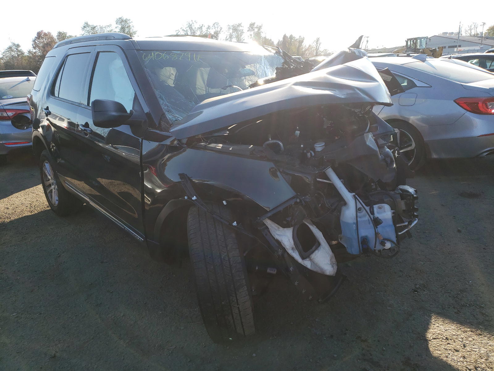 FORD EXPLORER X 2019 with VIN 1FM5K8DH2KGA15071 - Photo from auction
