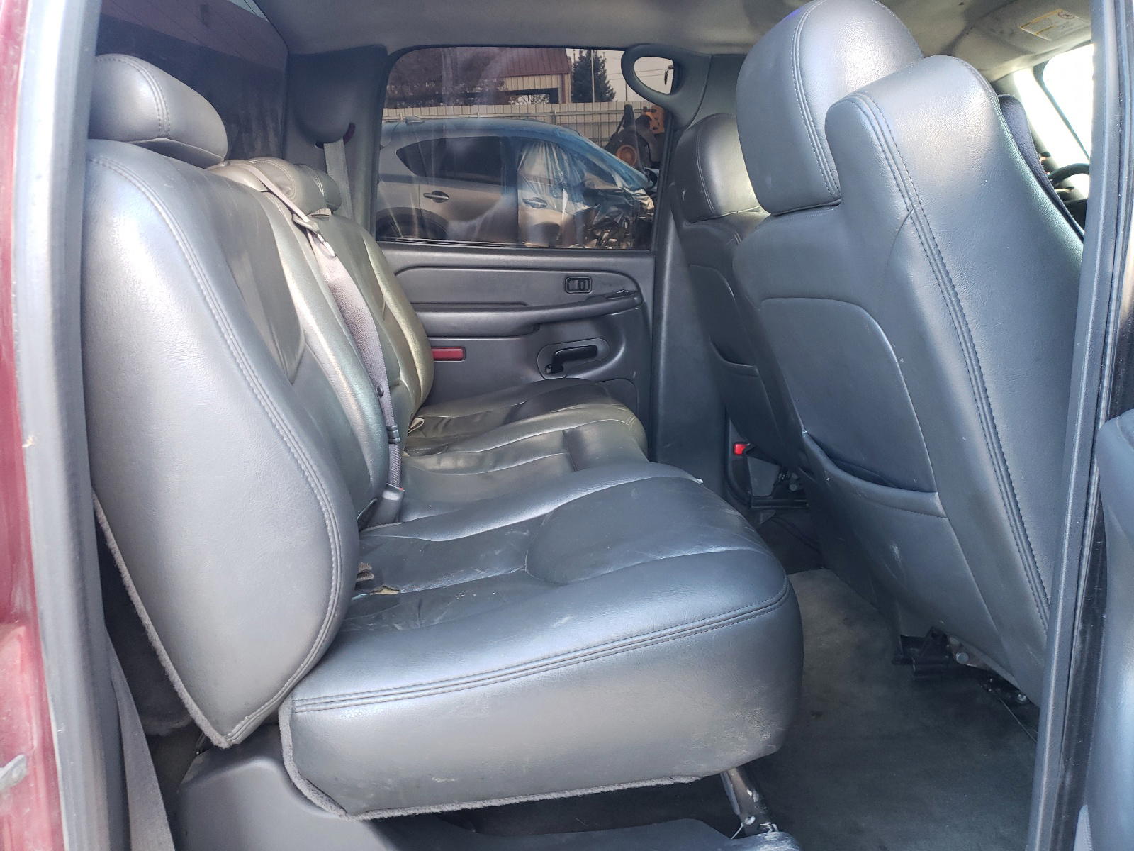 Photo 6 from auction – 2004 CHEVROLET SILVERADO with VIN 1GCHK23264F248715