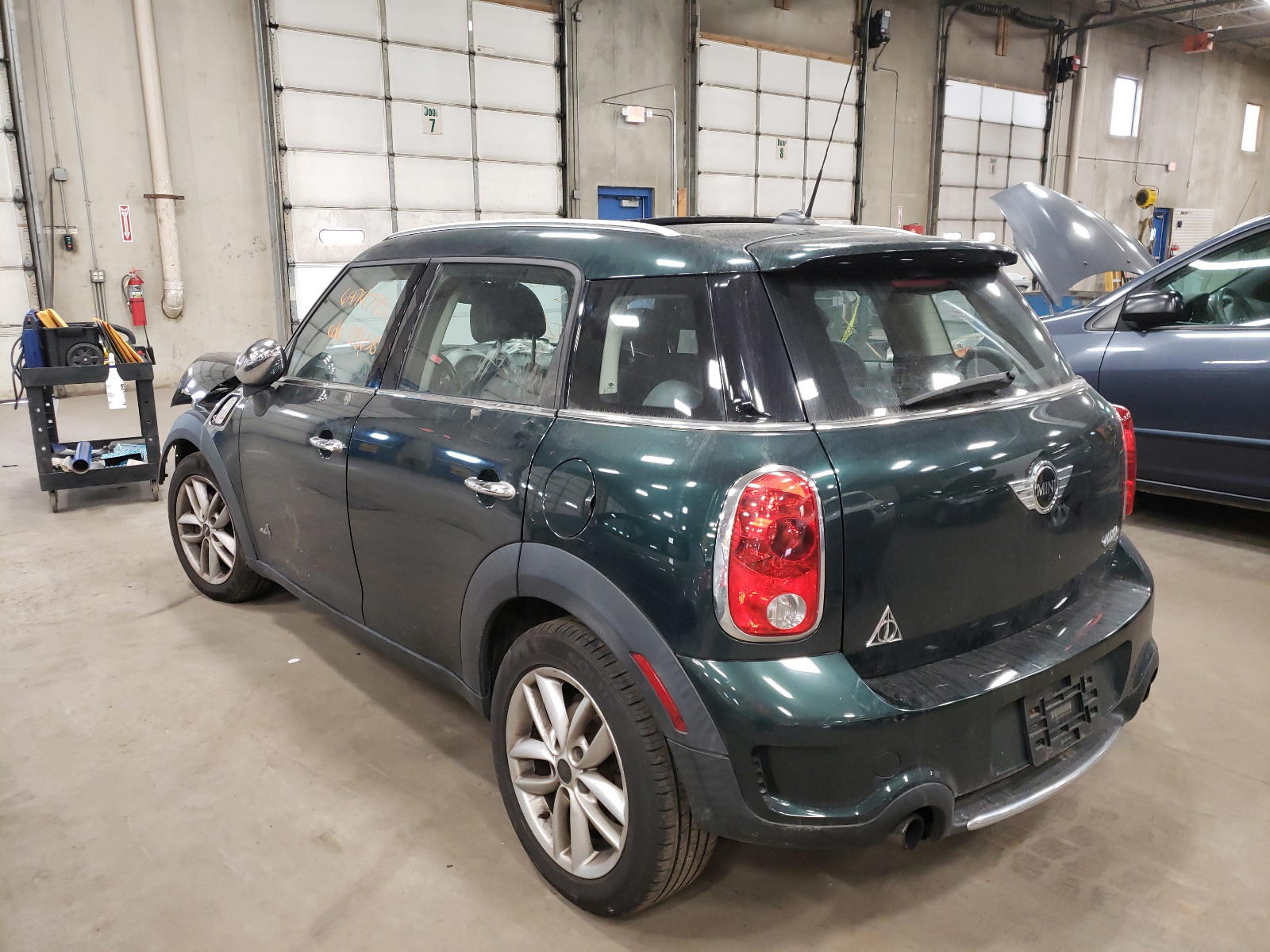 Photo 3 from auction – 2011 MINI COOPER S with VIN WMWZC5C5XBWL55421