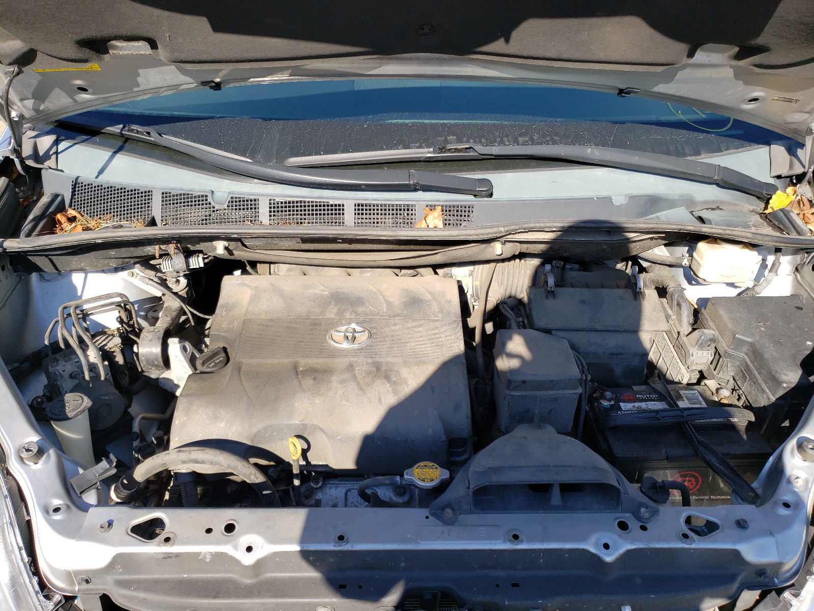 Photo 7 from auction – 2014 TOYOTA SIENNA LE with VIN 5TDKK3DCXES496101