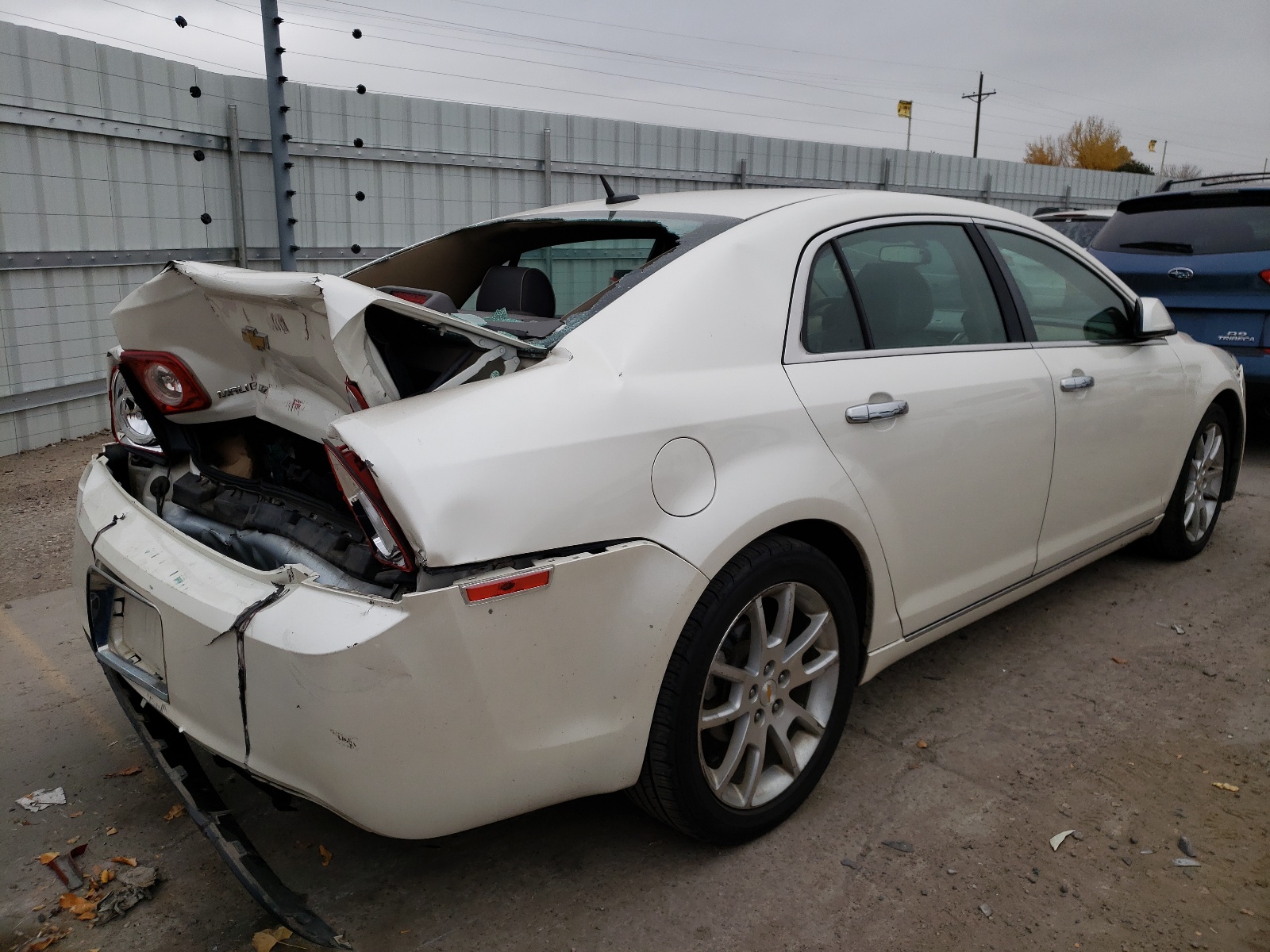 Photo 4 from auction – 2011 CHEVROLET MALIBU LTZ with VIN 1G1ZE5E16BF225975