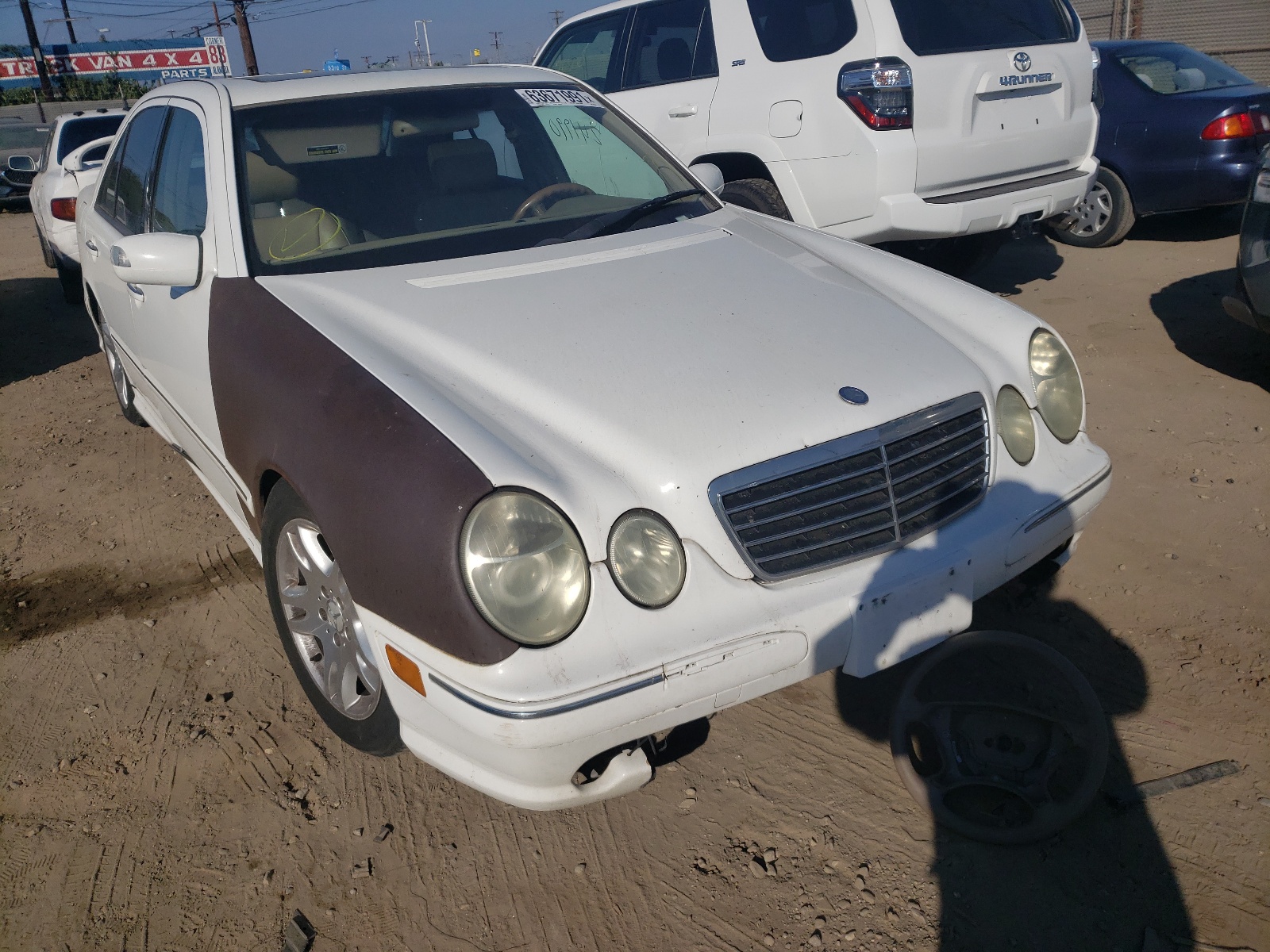 MERCEDES-BENZ E 430 2000 with VIN WDBJF70J6YB077328 - Photo from auction