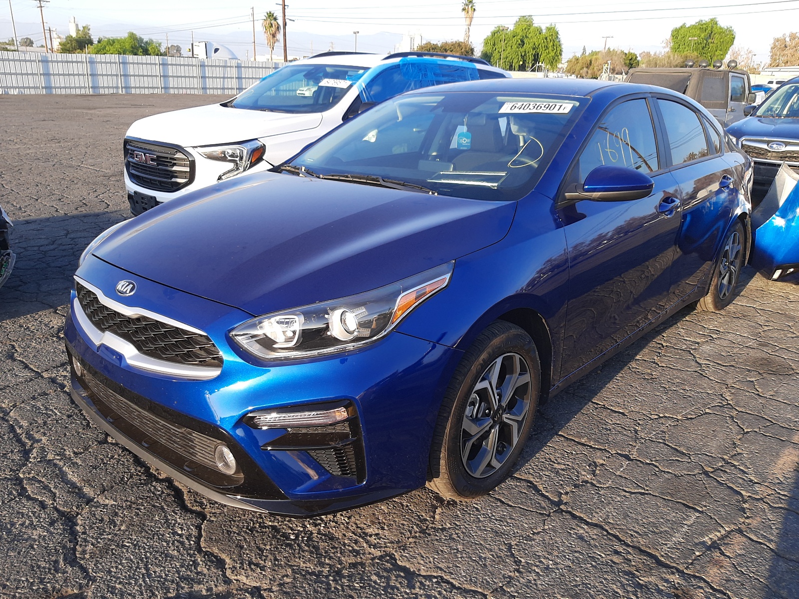 Photo 2 from auction – 2021 KIA FORTE FE with VIN 3KPF24AD3ME369753
