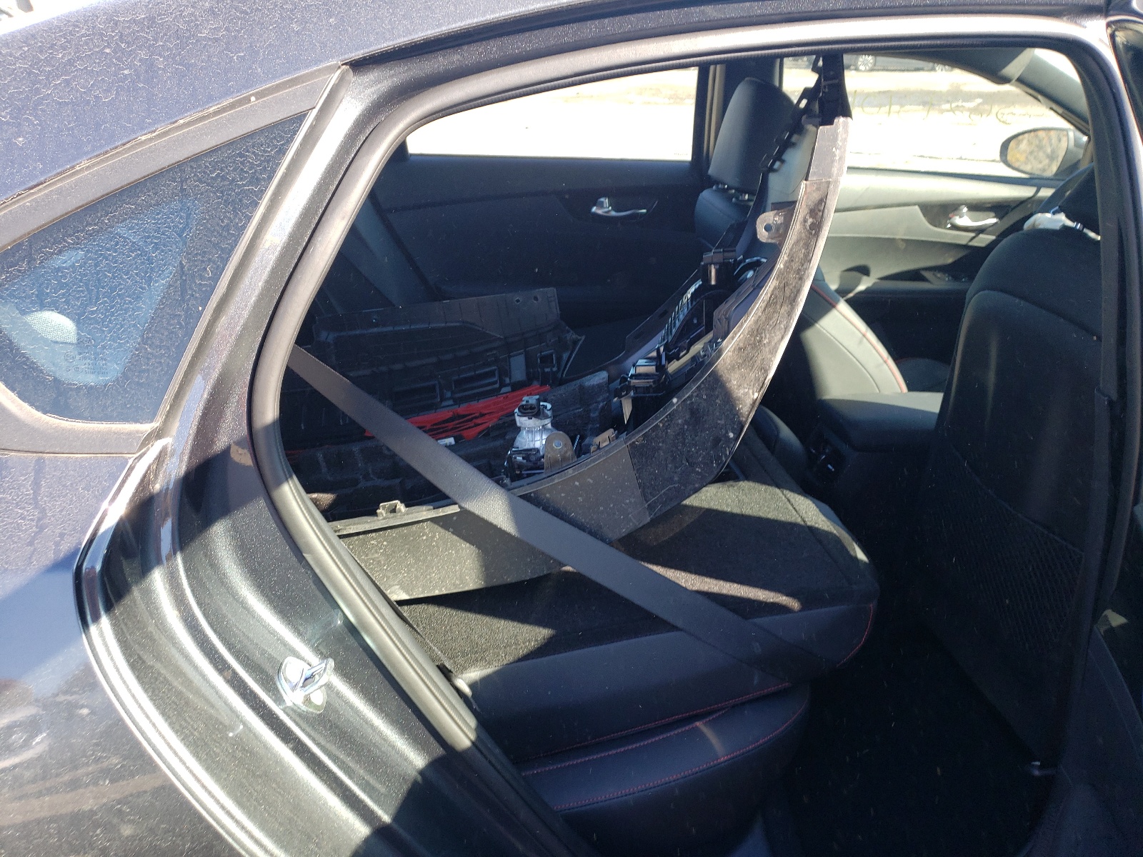 Photo 6 from auction – 2021 KIA FORTE GT with VIN 3KPF44AC8ME345322